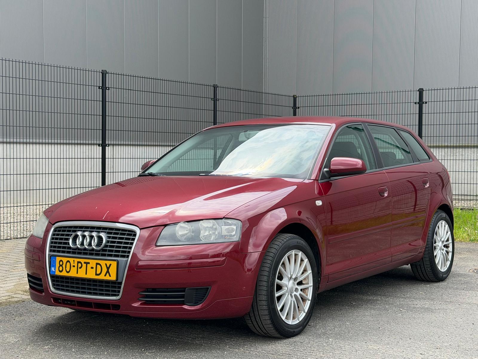 Audi Audi A3 1.6 Attraction |NW APK| TREKHAAK | CRUISE | CLIMATE 2004 - voorkant
