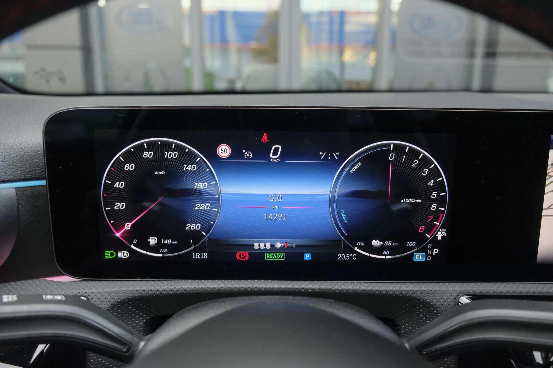 Foto van Mercedes-Benz A 250 E
