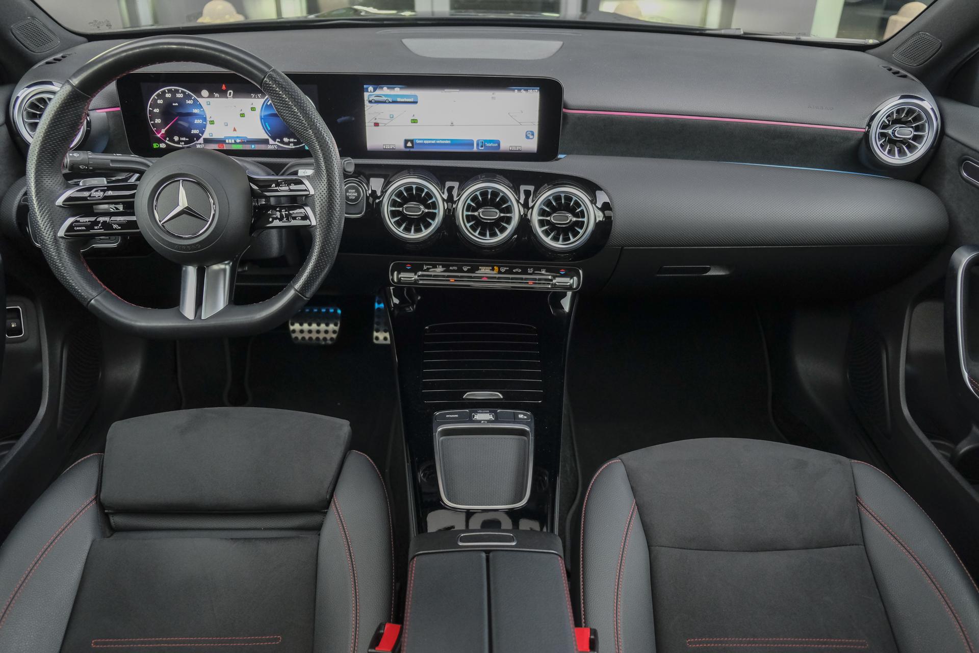 Foto van Mercedes-Benz A 250 E