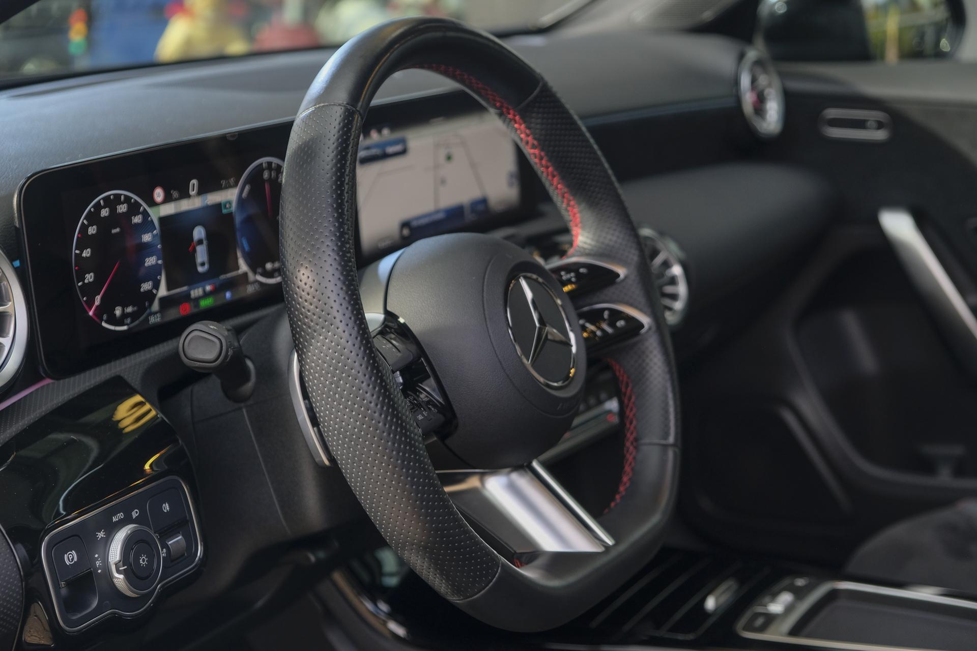 Foto van Mercedes-Benz A 250 E