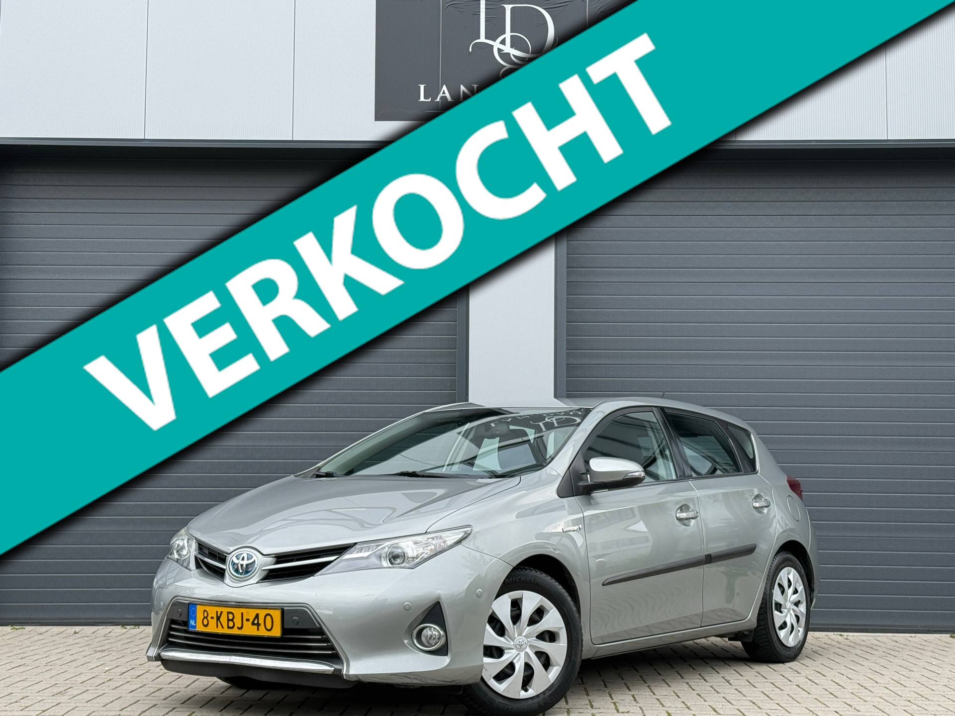 Toyota Toyota Auris 1.8 Hybrid Executive / CAMERA / NAP / TREKHAAK 2013 - voorkant