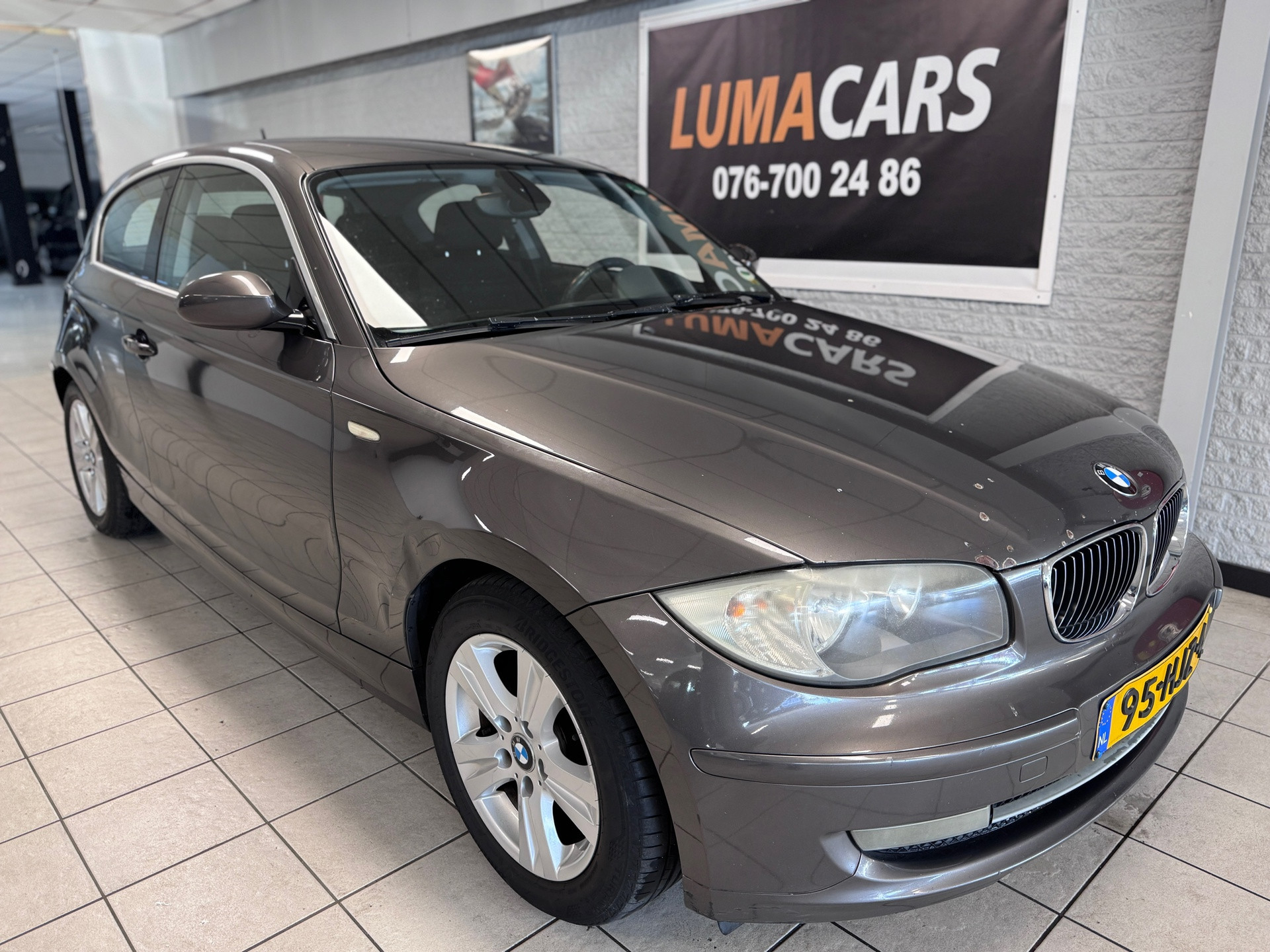BMW 1er Reihe 118d Corporate Business Line |Nieuwe APK| 2009 - voorkant