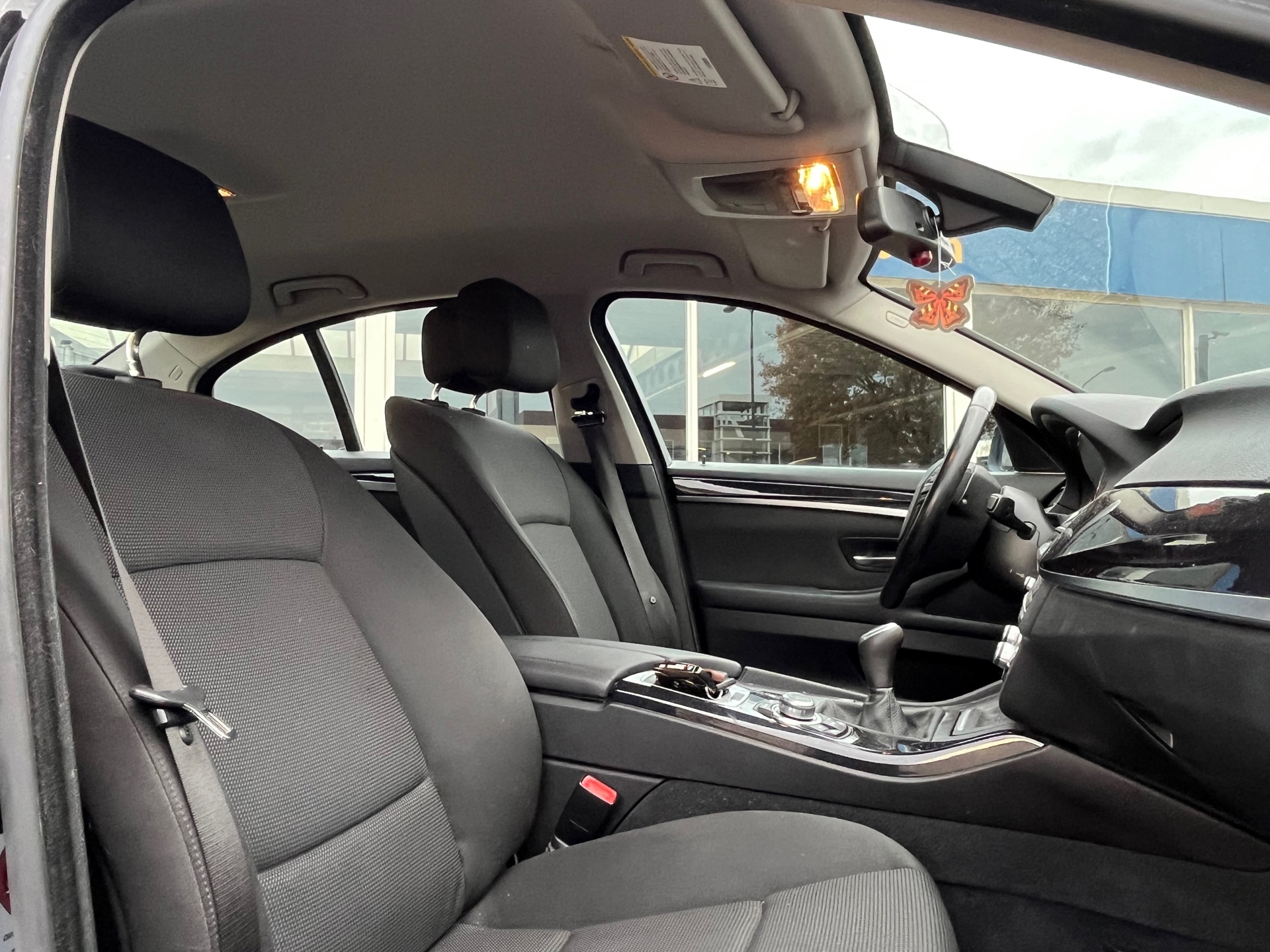 Foto van BMW 523i