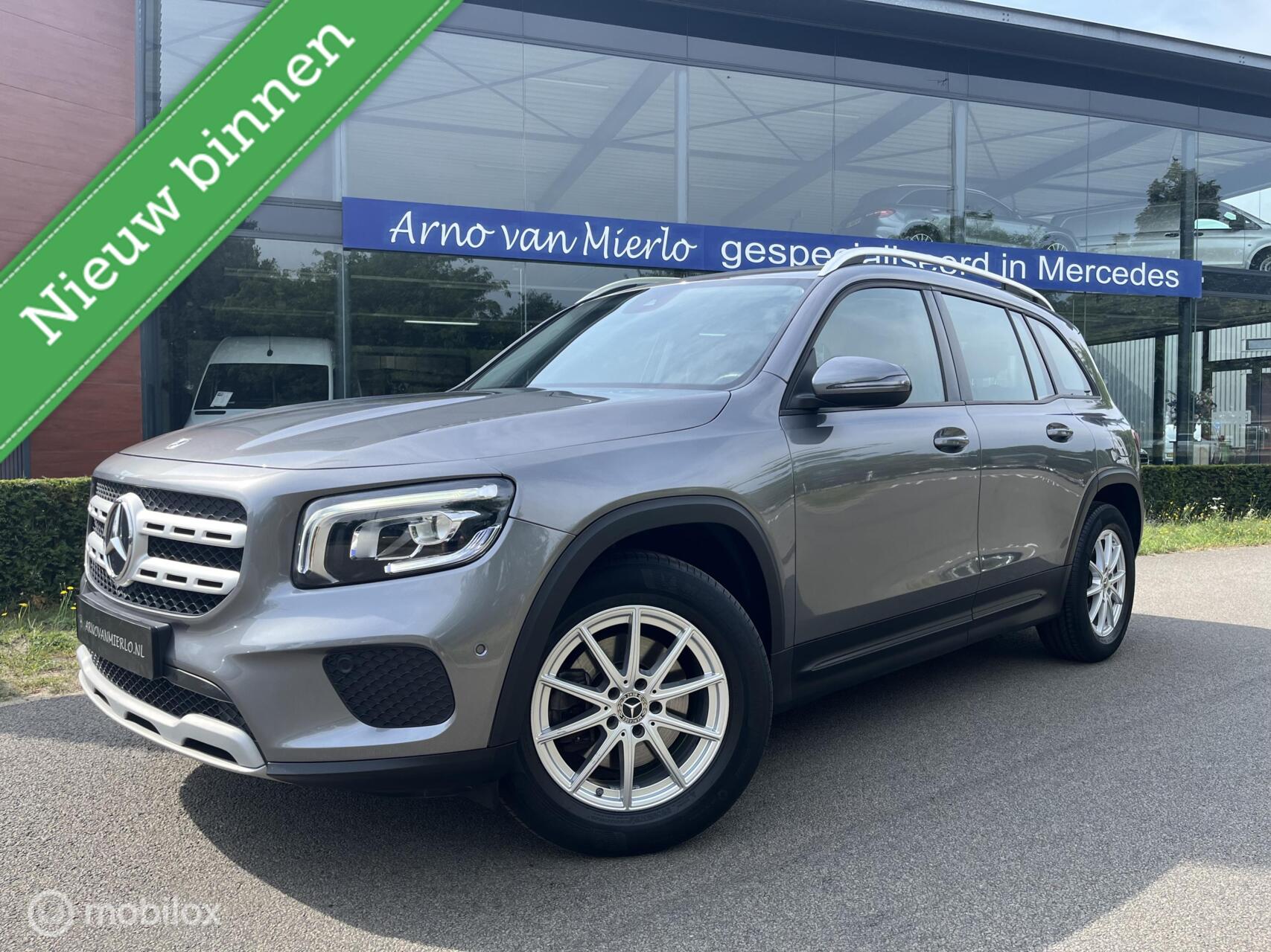 Mercedes-Benz GLB 200 Ledverlichting, stoelverwarming, half leder/stof 2021 - voorkant