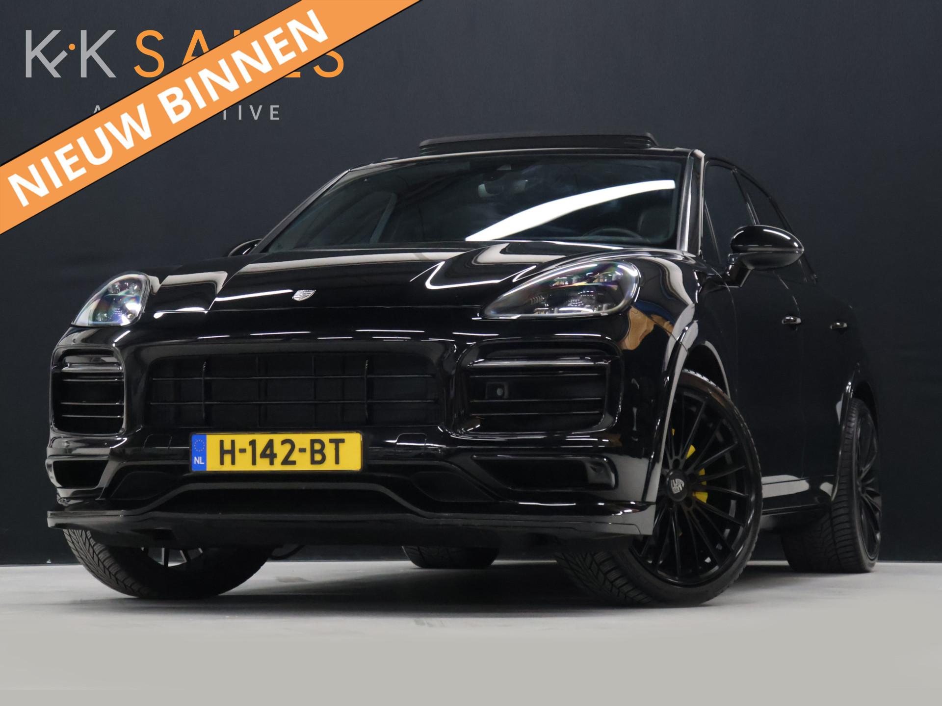 Foto van PORSCHE CAYENNE E-HYBRID