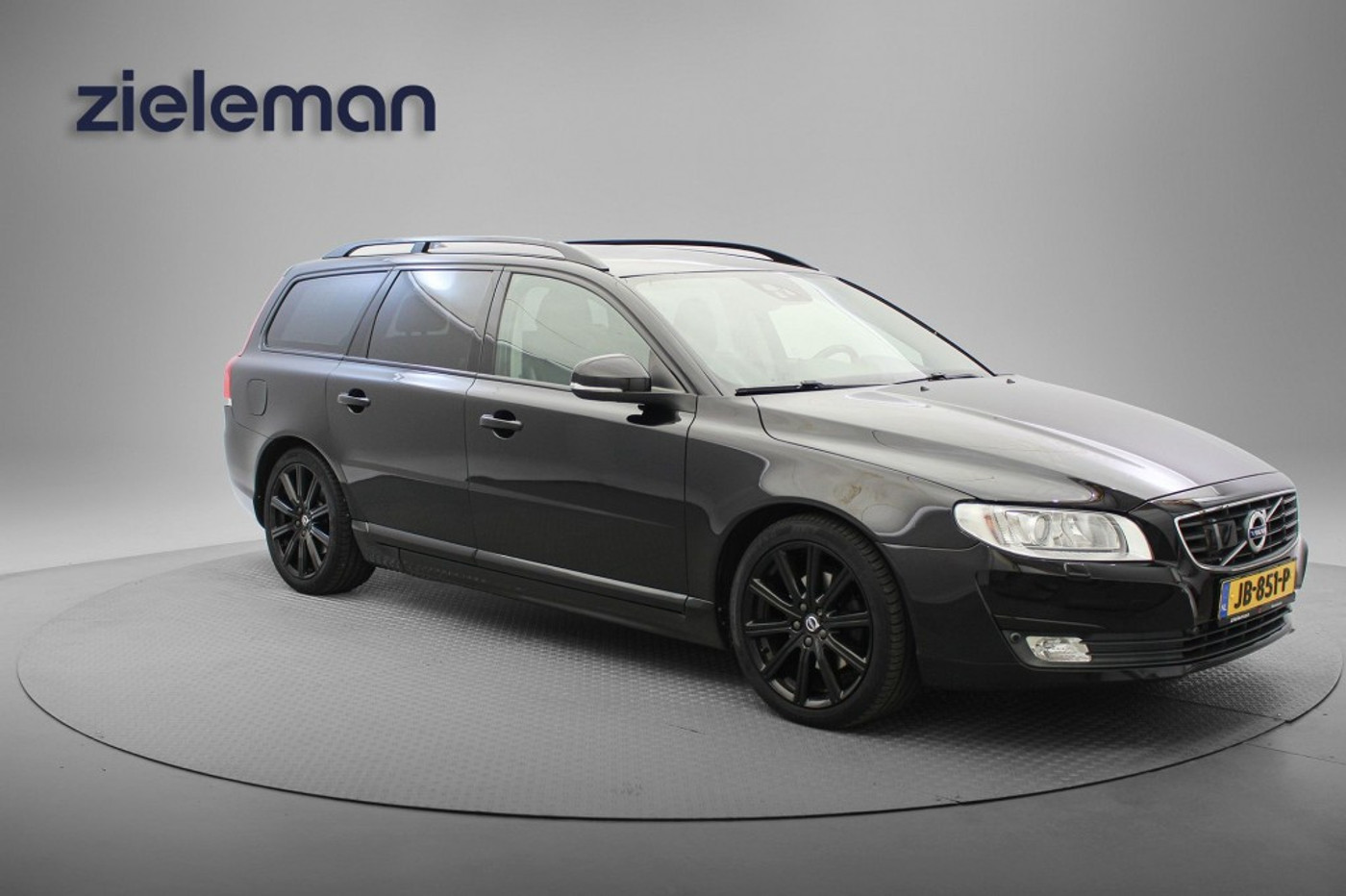 Volvo V70 2.0 D4 Summum Sport BlackLine - Trekhaak, Leer, Xenon, Stoelverw. 2015 - voorkant