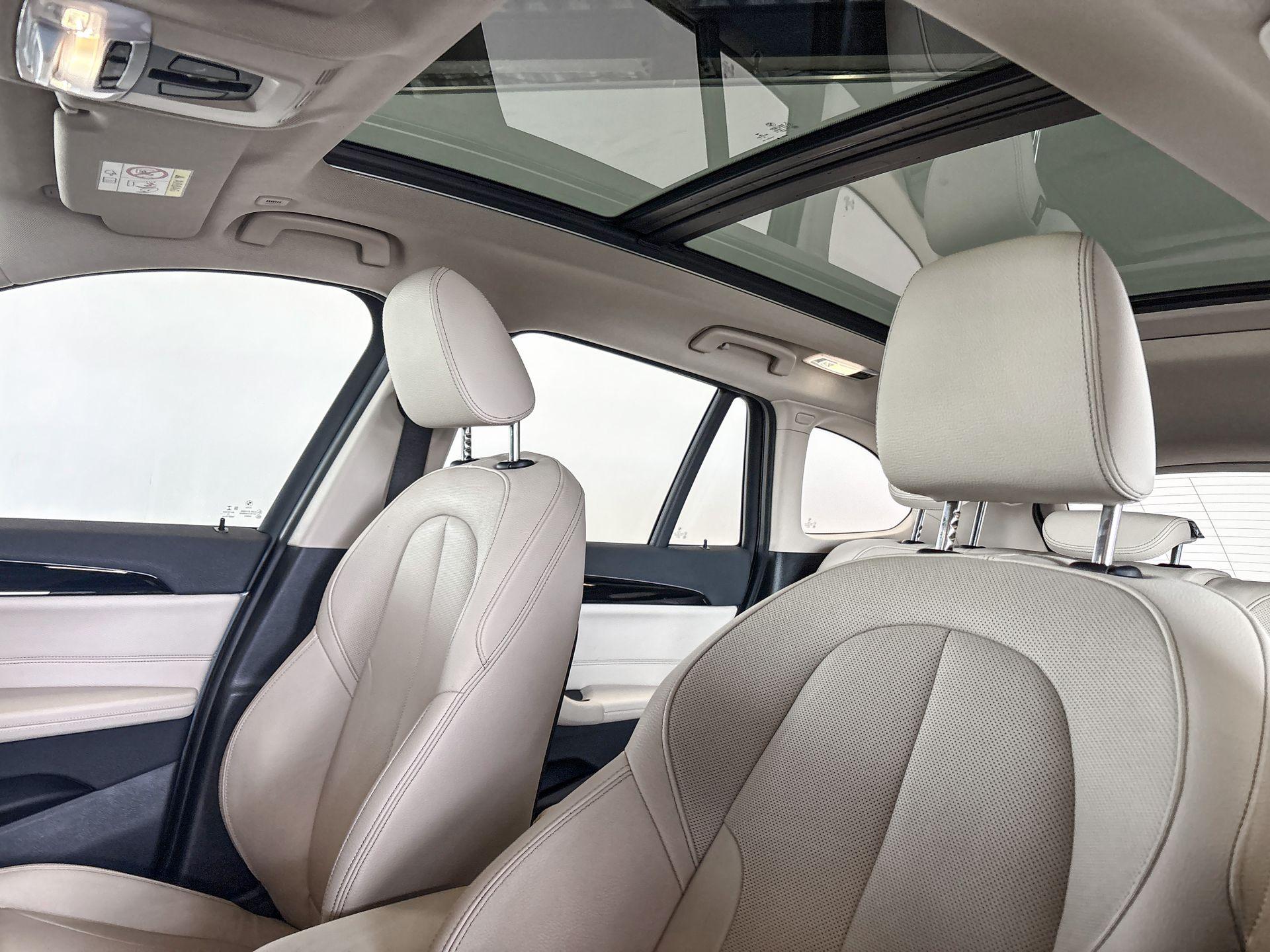 Foto van BMW X1 Xdrive25e