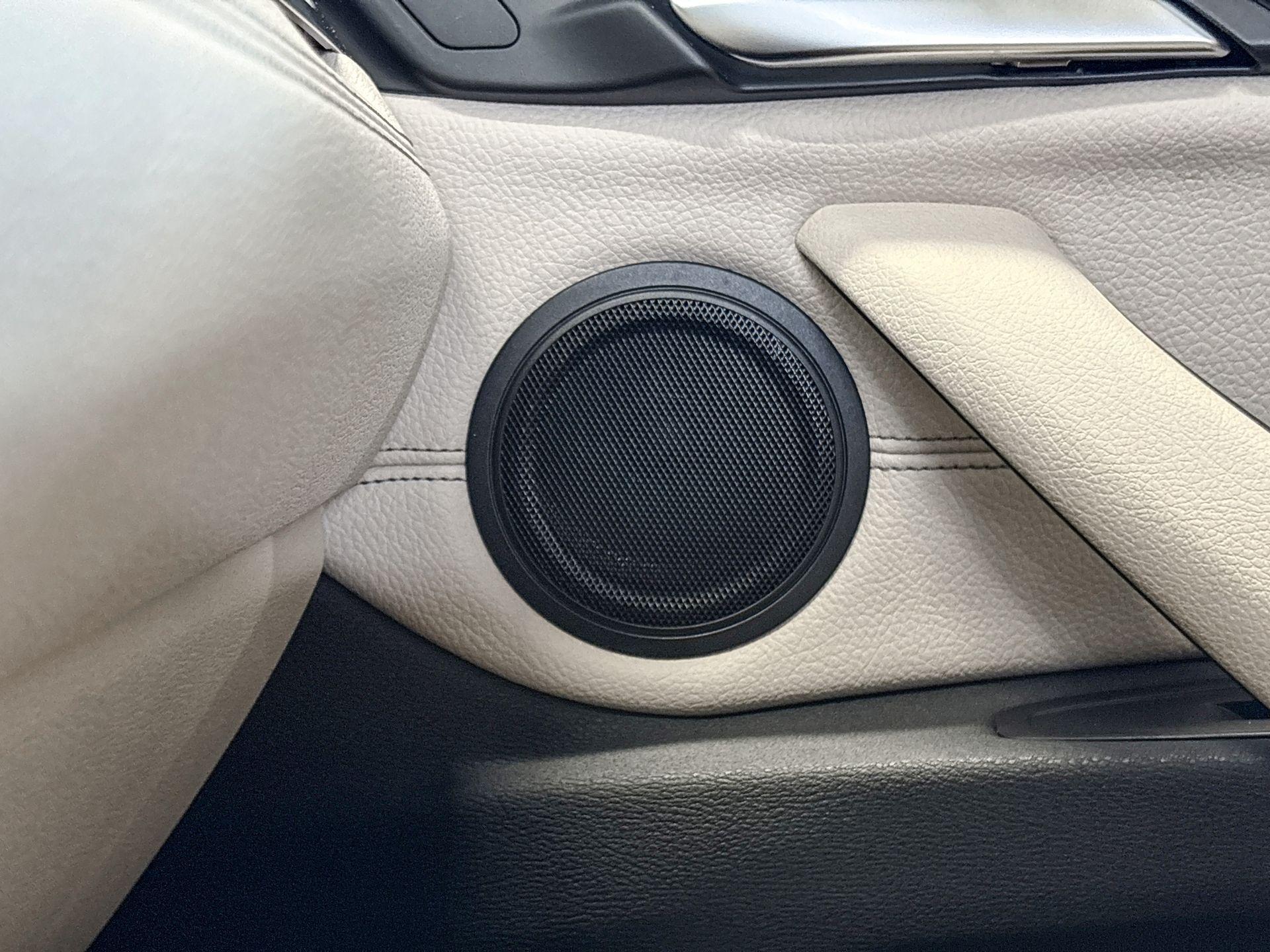 Foto van BMW X1 Xdrive25e
