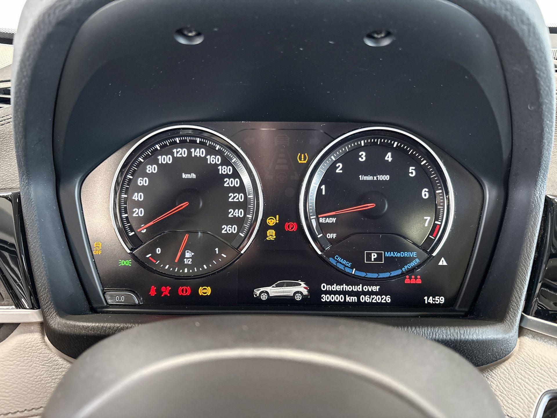 Foto van BMW X1 Xdrive25e