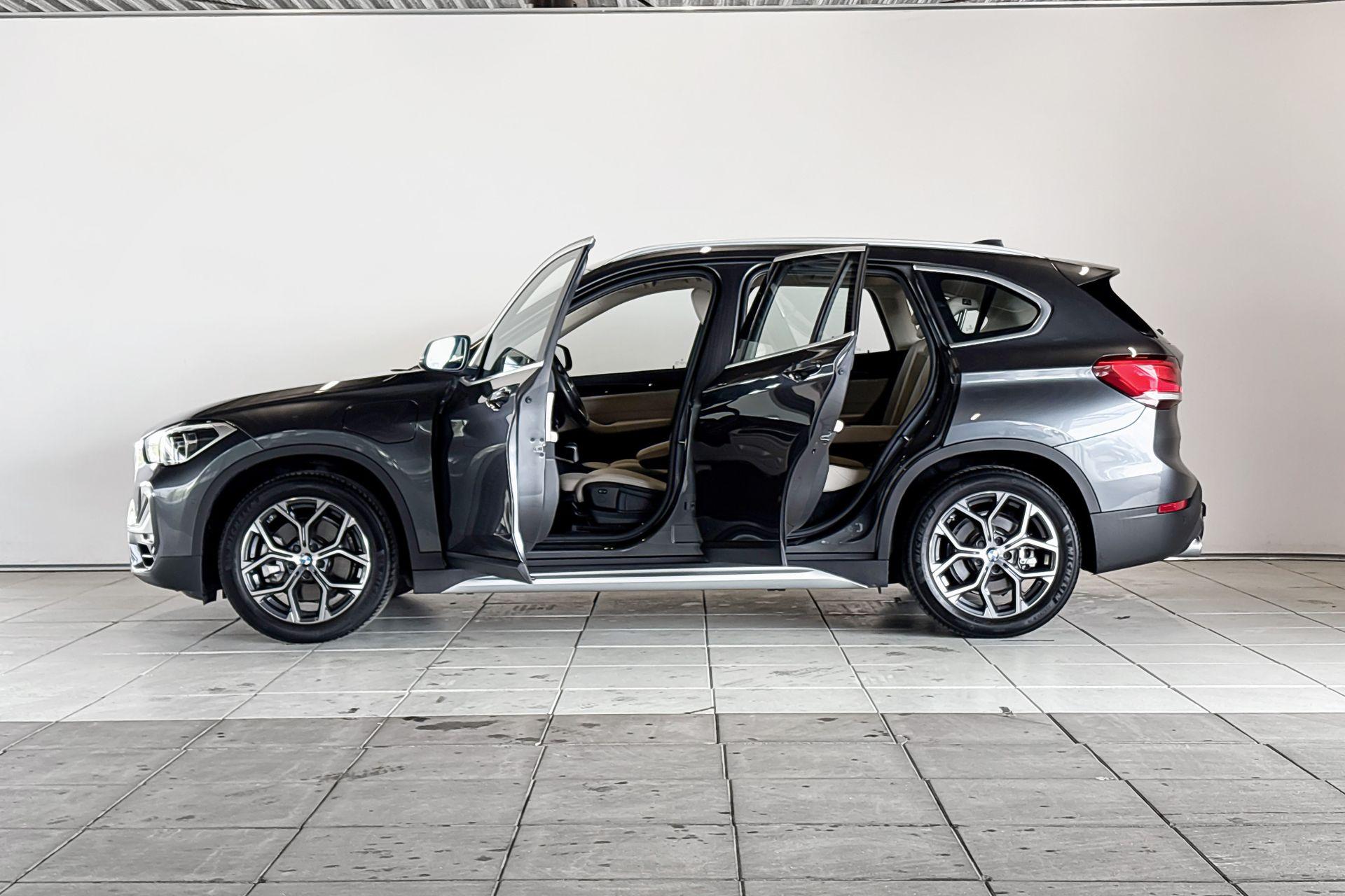 Foto van BMW X1 Xdrive25e