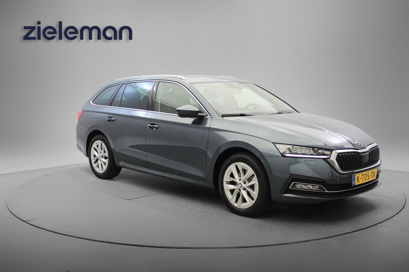 Skoda Octavia 1.0 TSI Style 2021 - voorkant