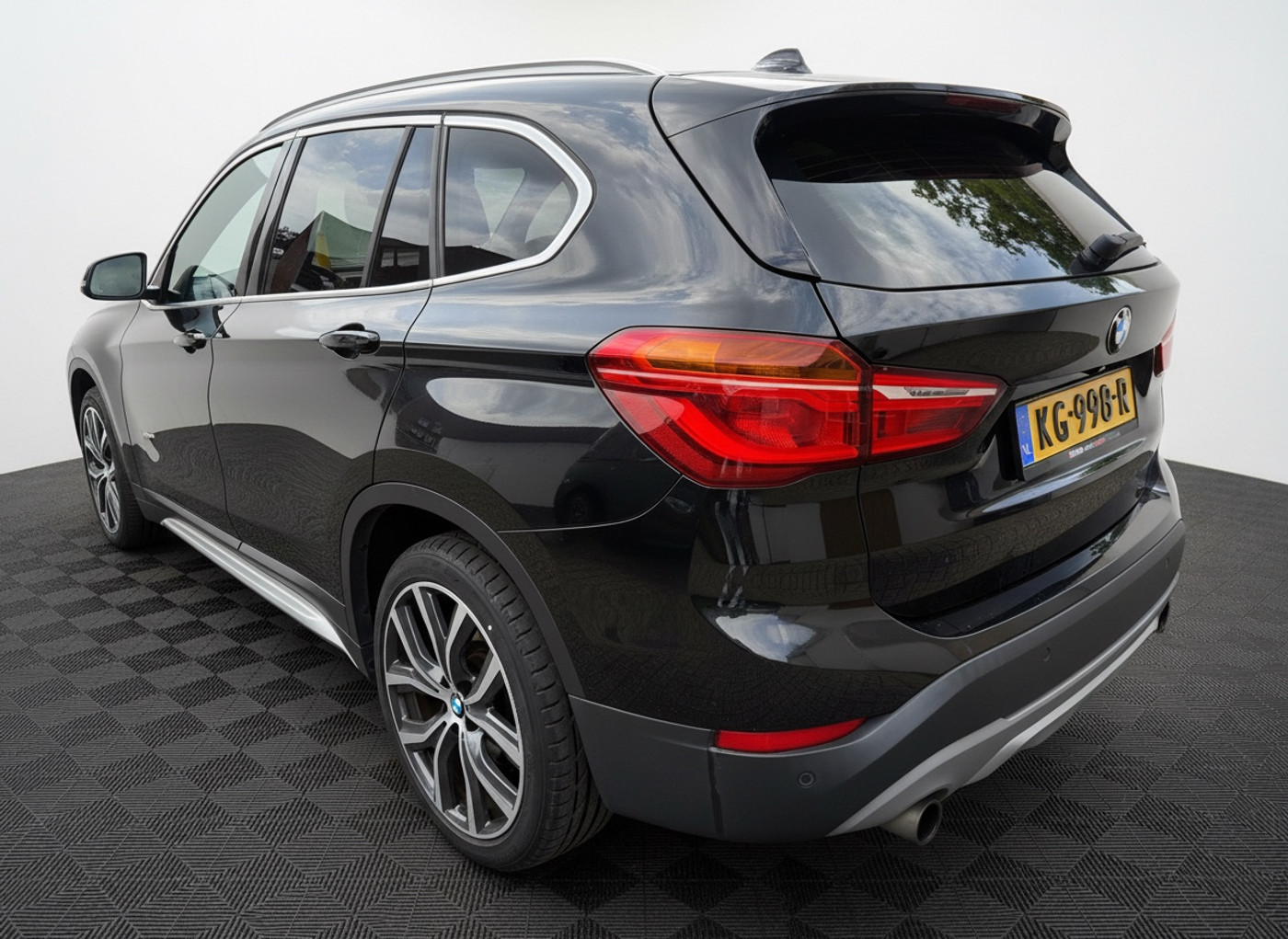 Foto van BMW X1 Xdrive20i