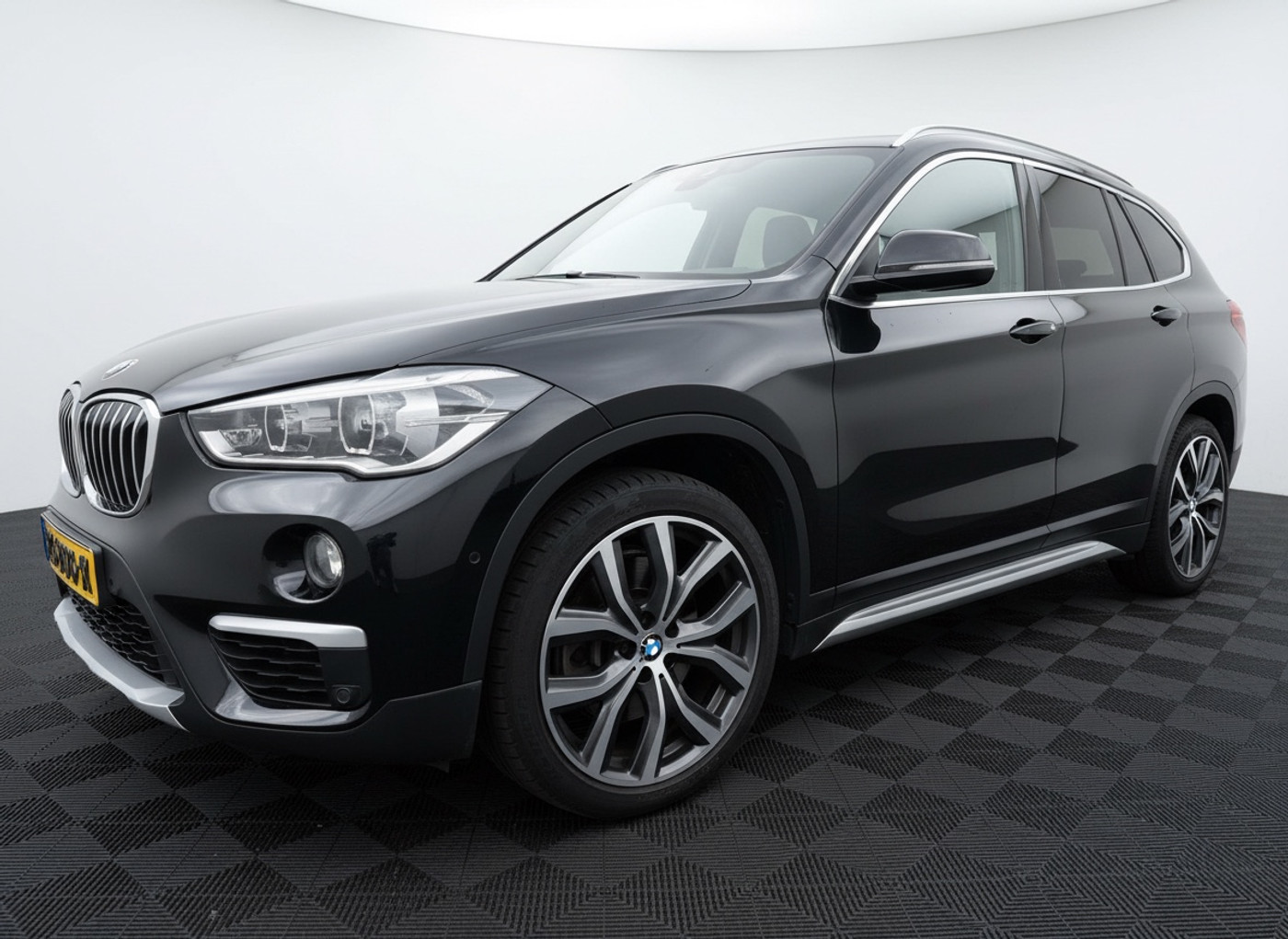 Foto van BMW X1 Xdrive20i