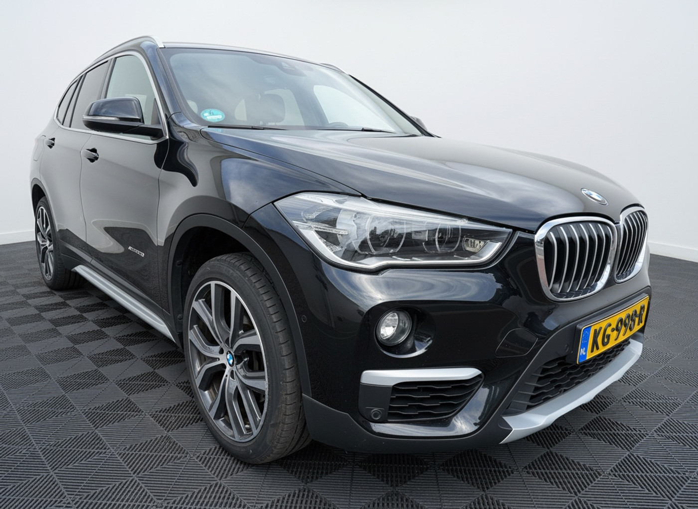 Foto van BMW X1 Xdrive20i