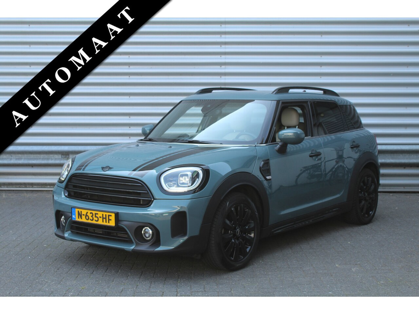 Foto van MINI COUNTRYMAN COOPER