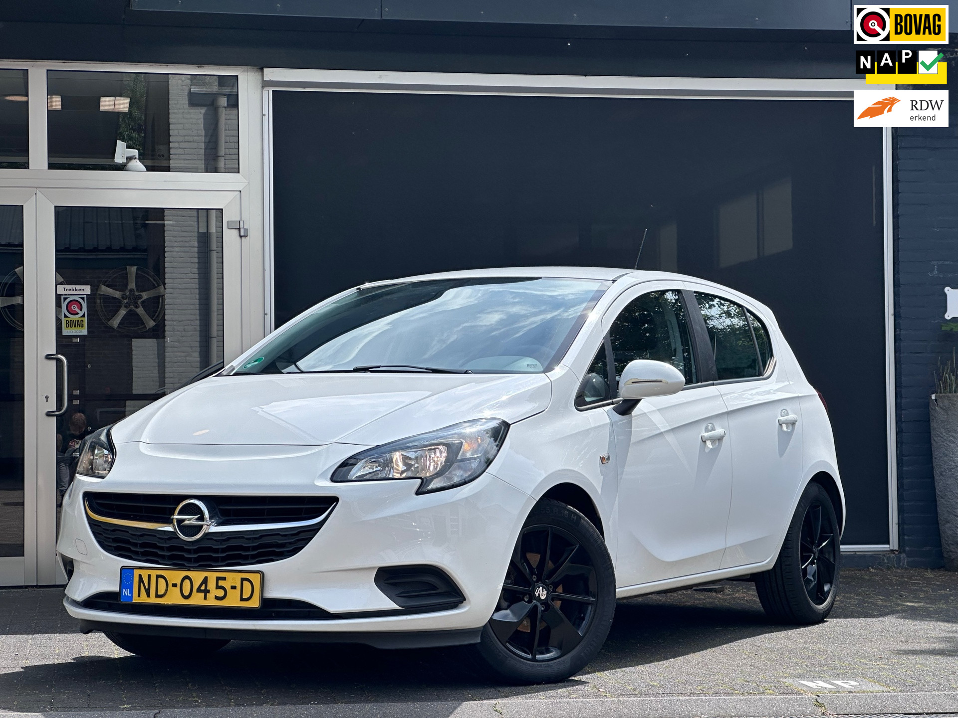 Foto van OPEL CORSA-E