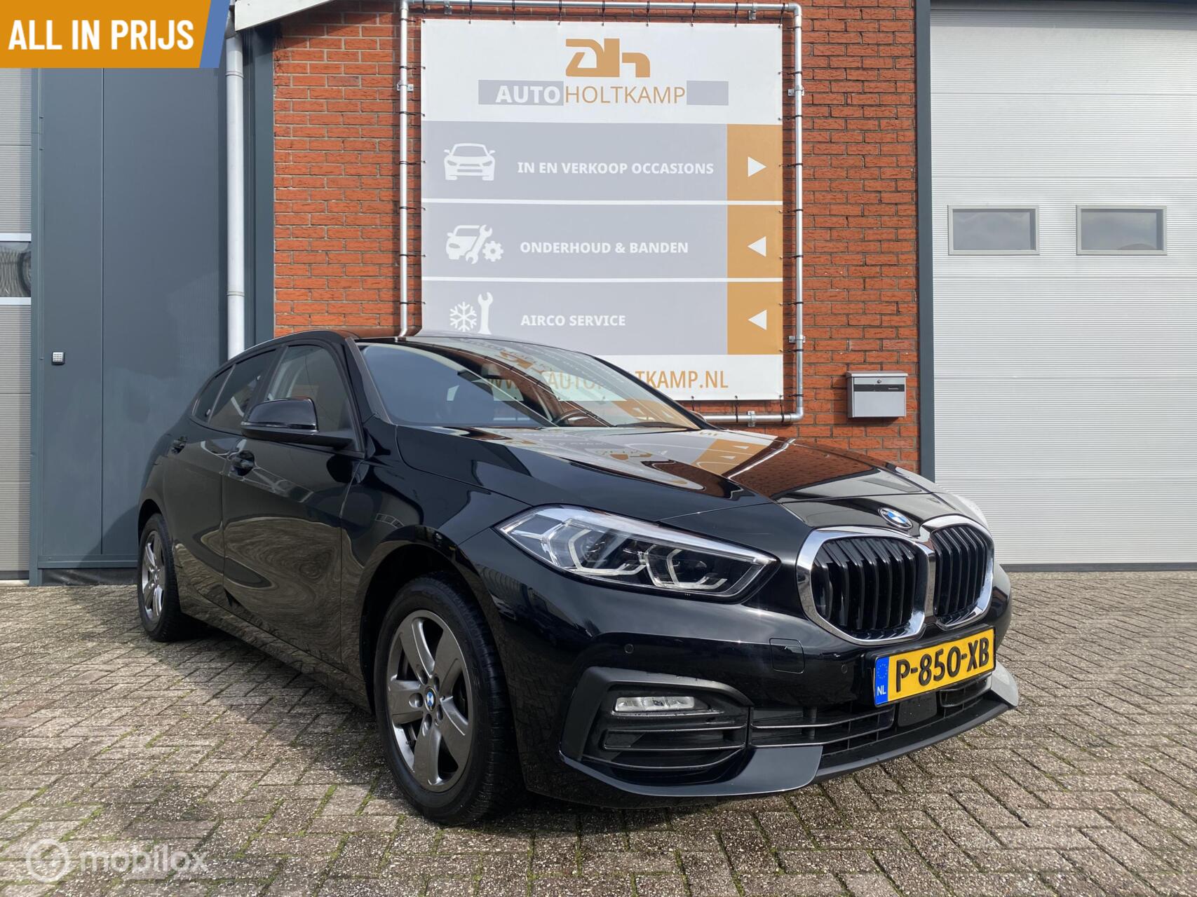 BMW 118i 118i EDE M Sport AUT LED NAVI BTW 2022 - voorkant