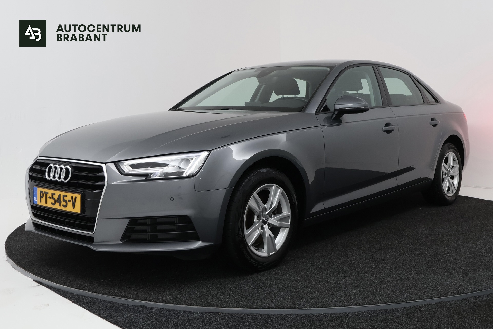 Foto van AUDI A4 LIMOUSINE