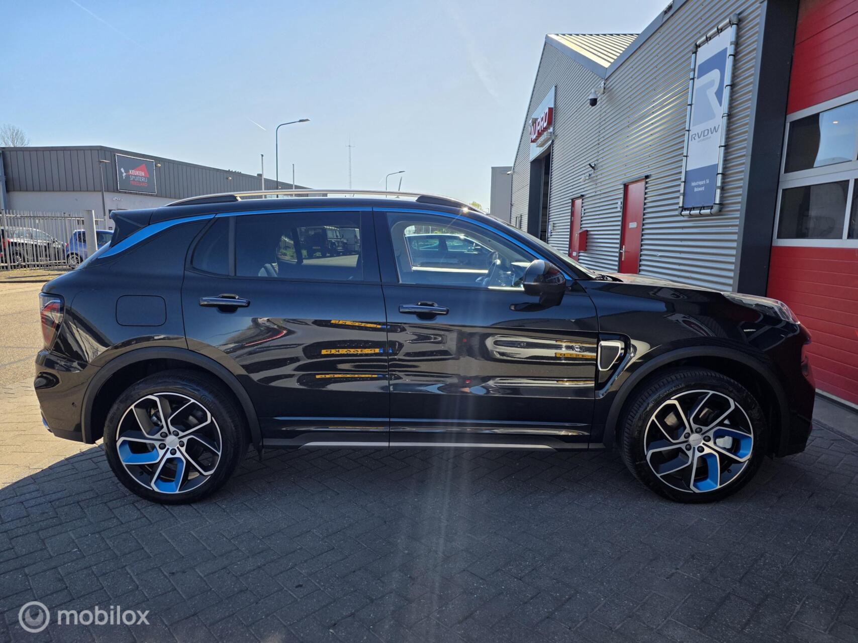 Foto van Lynk&co LYNK & Co 01