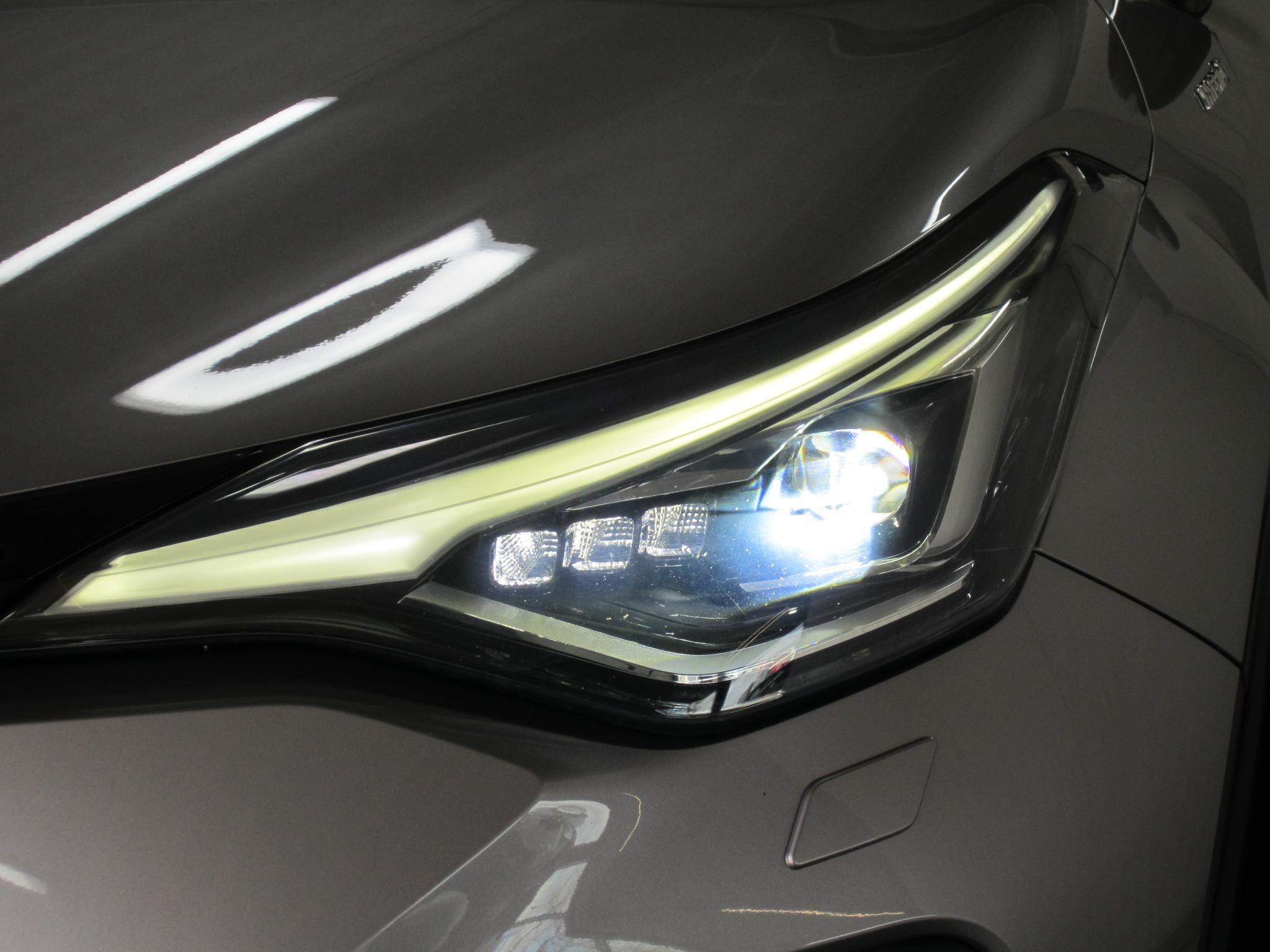 Foto van Toyota Toyota C-hr