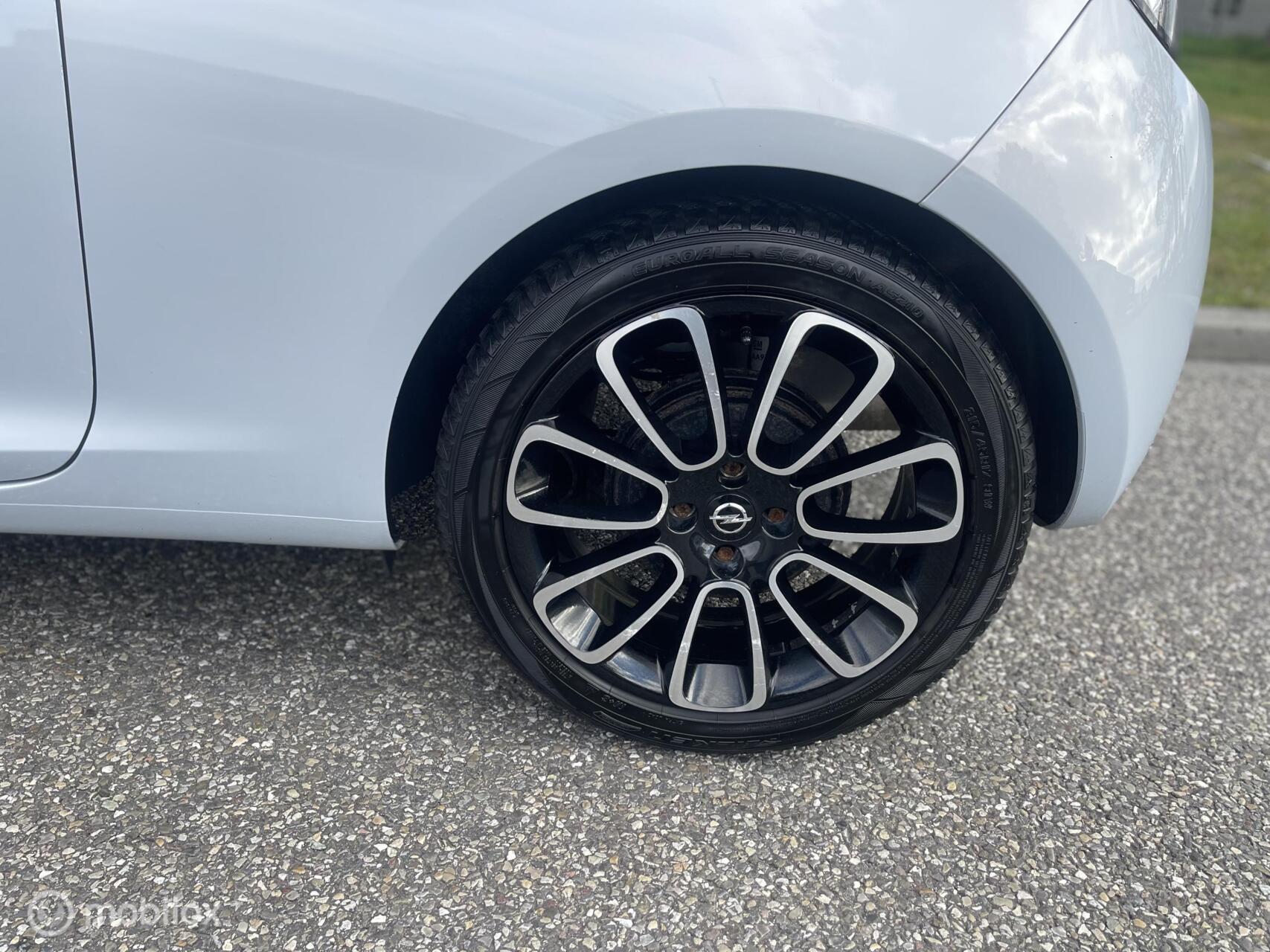 Foto van Opel Adam