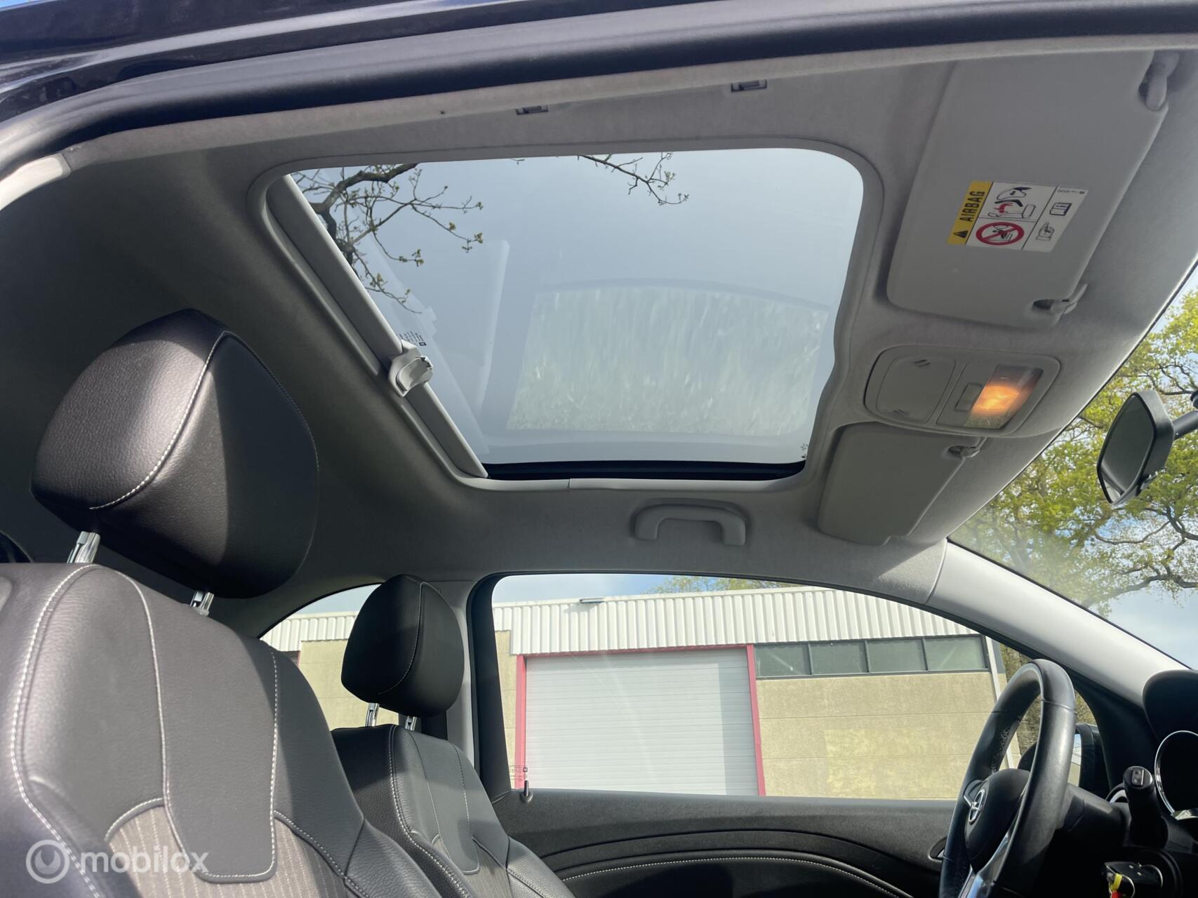 Foto van Opel Adam