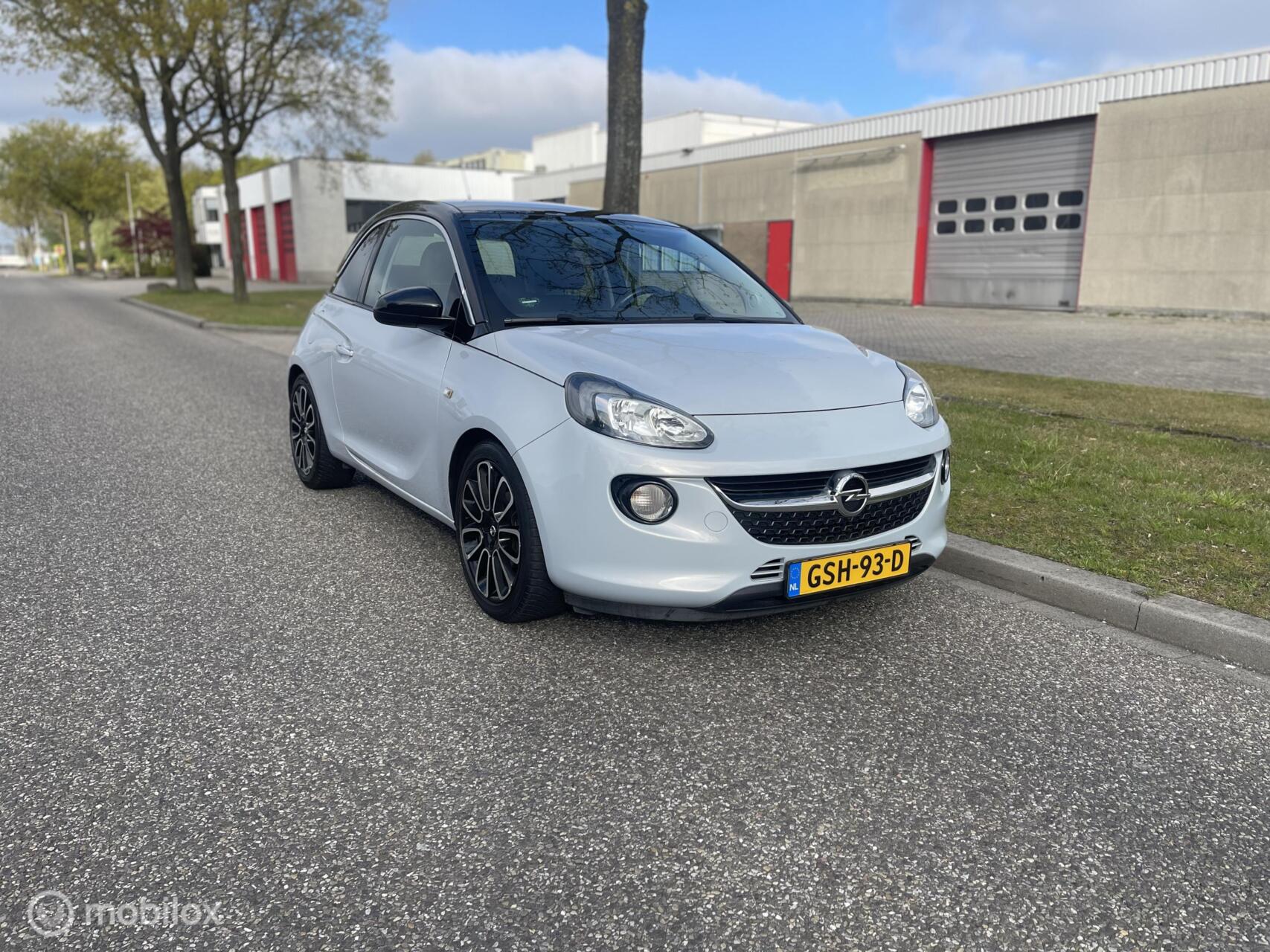 Foto van Opel Adam