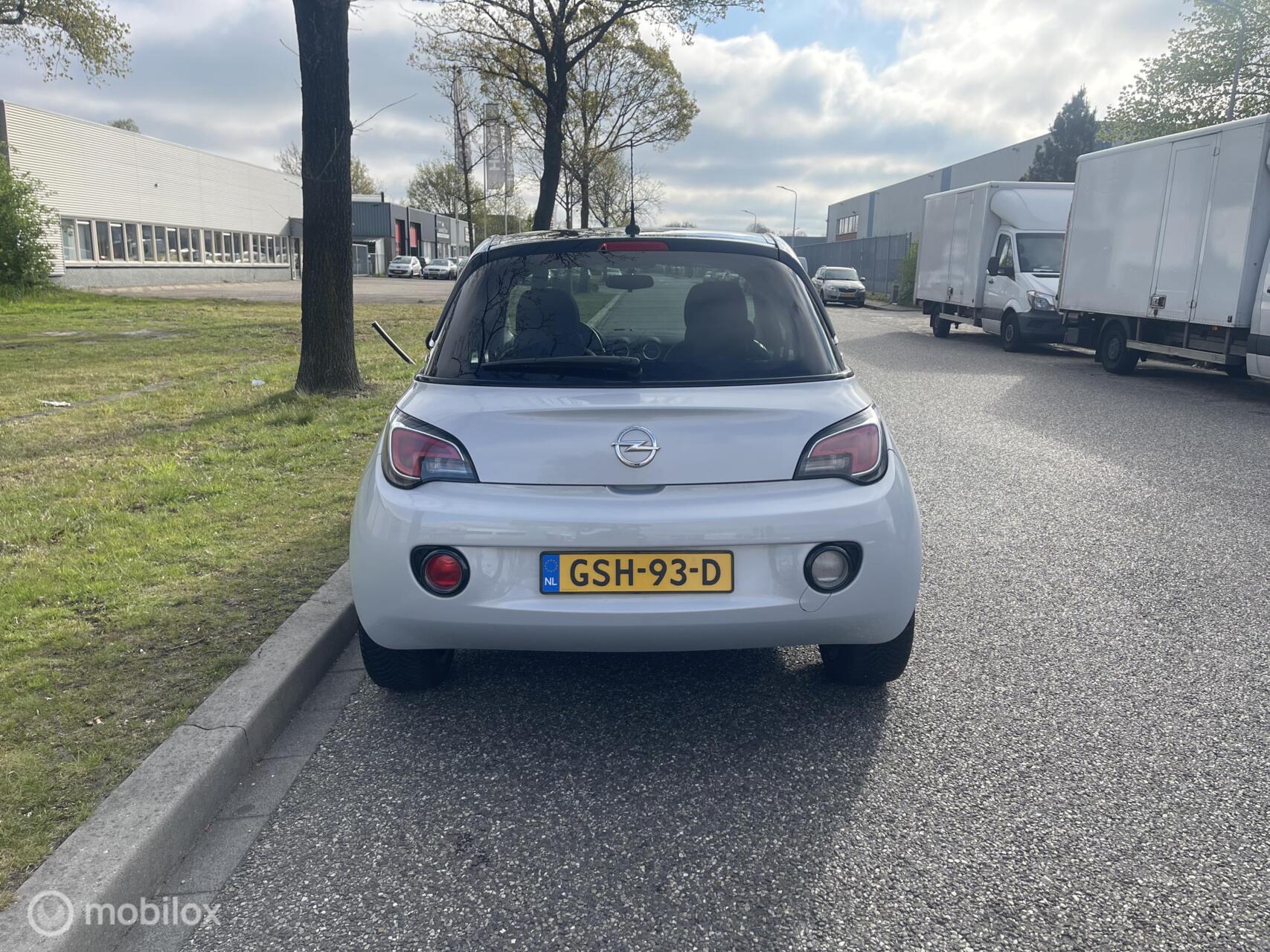 Foto van Opel Adam