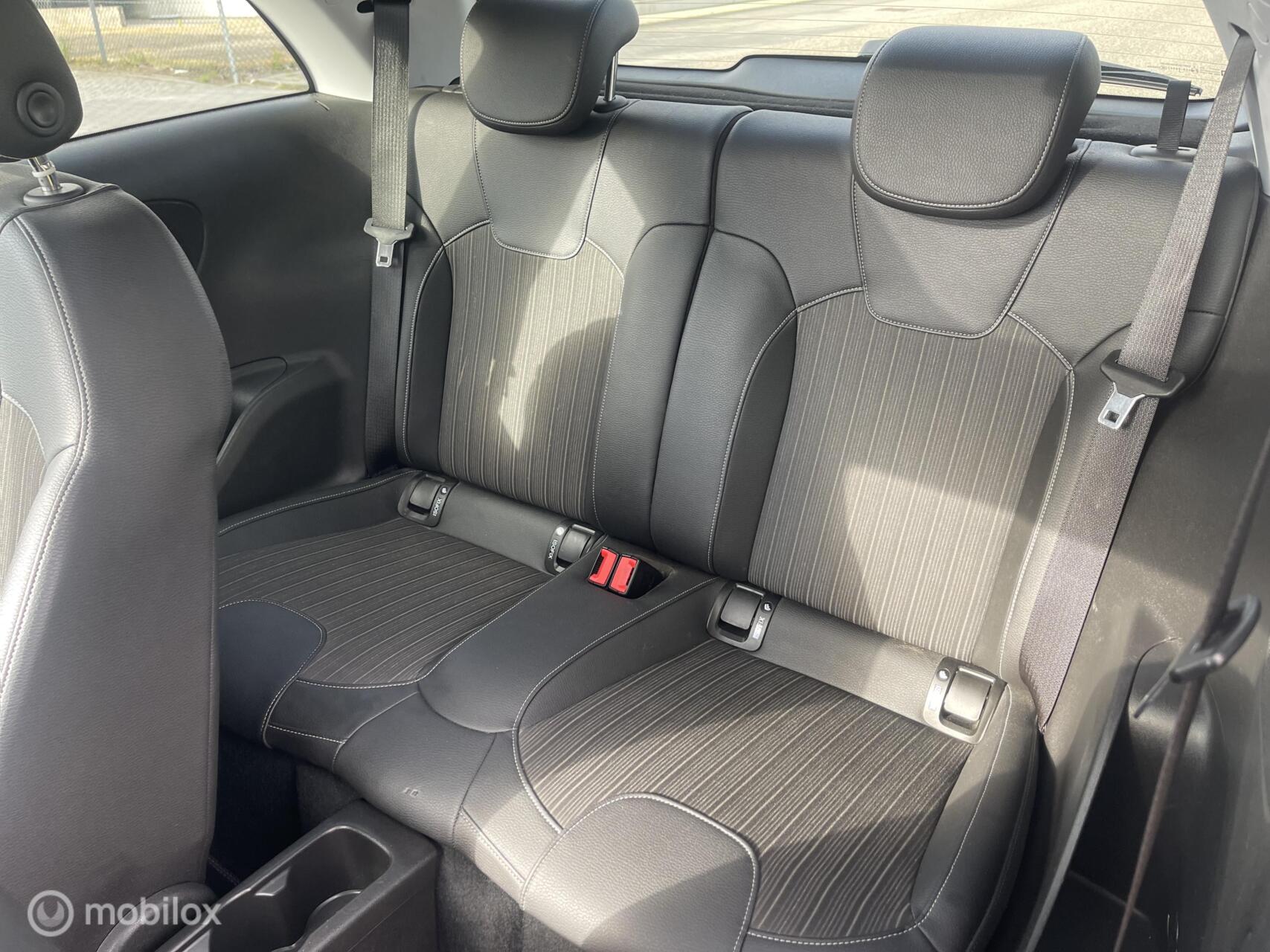 Foto van Opel Adam