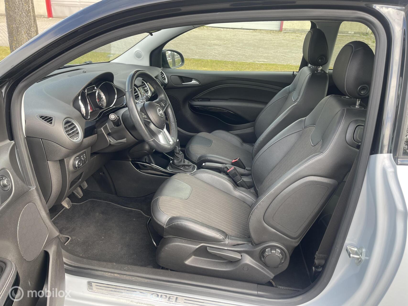 Foto van Opel Adam