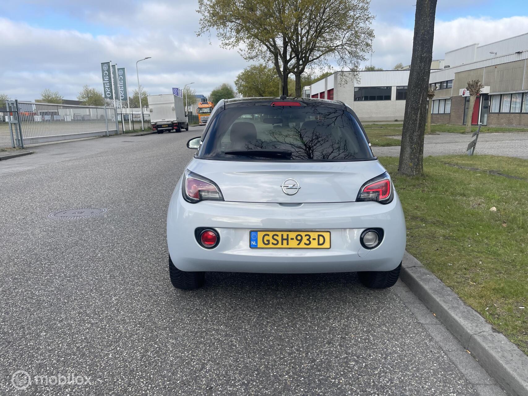 Foto van Opel Adam