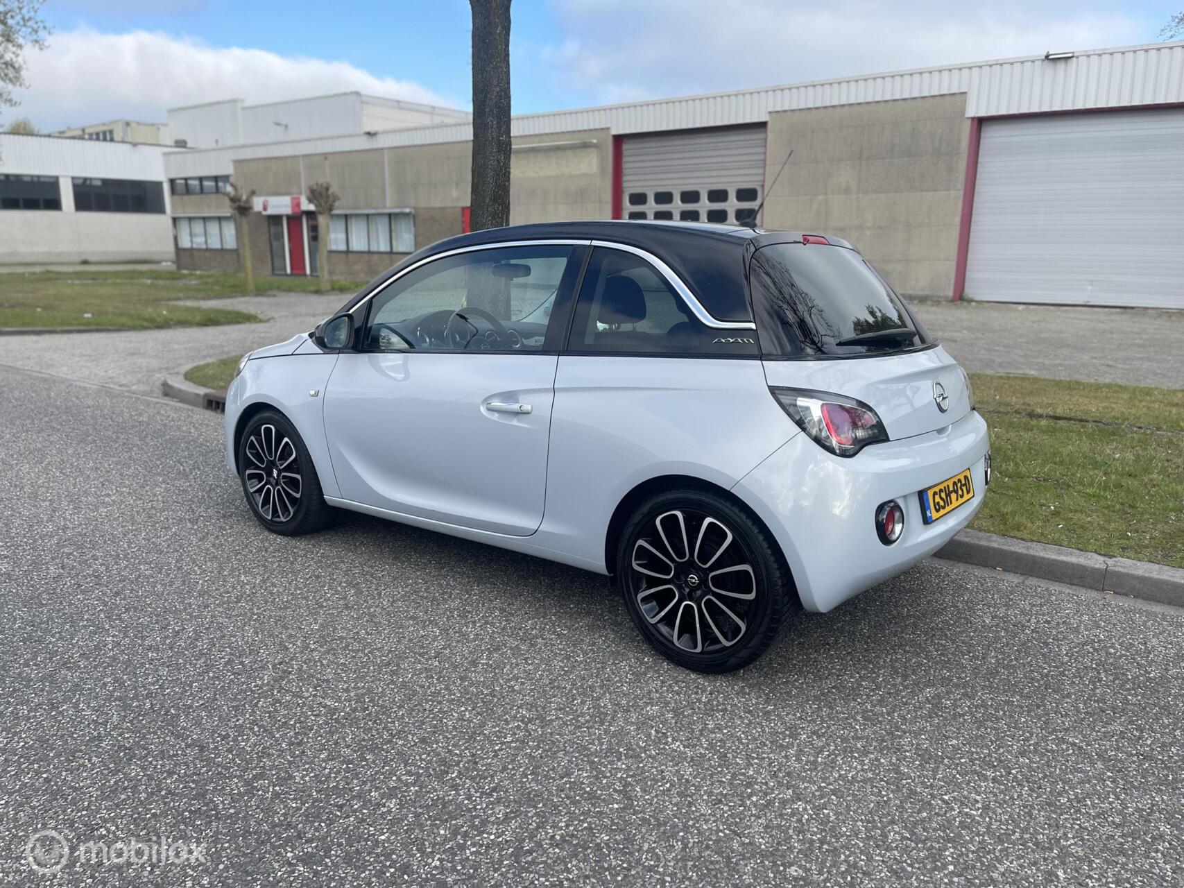 Foto van Opel Adam
