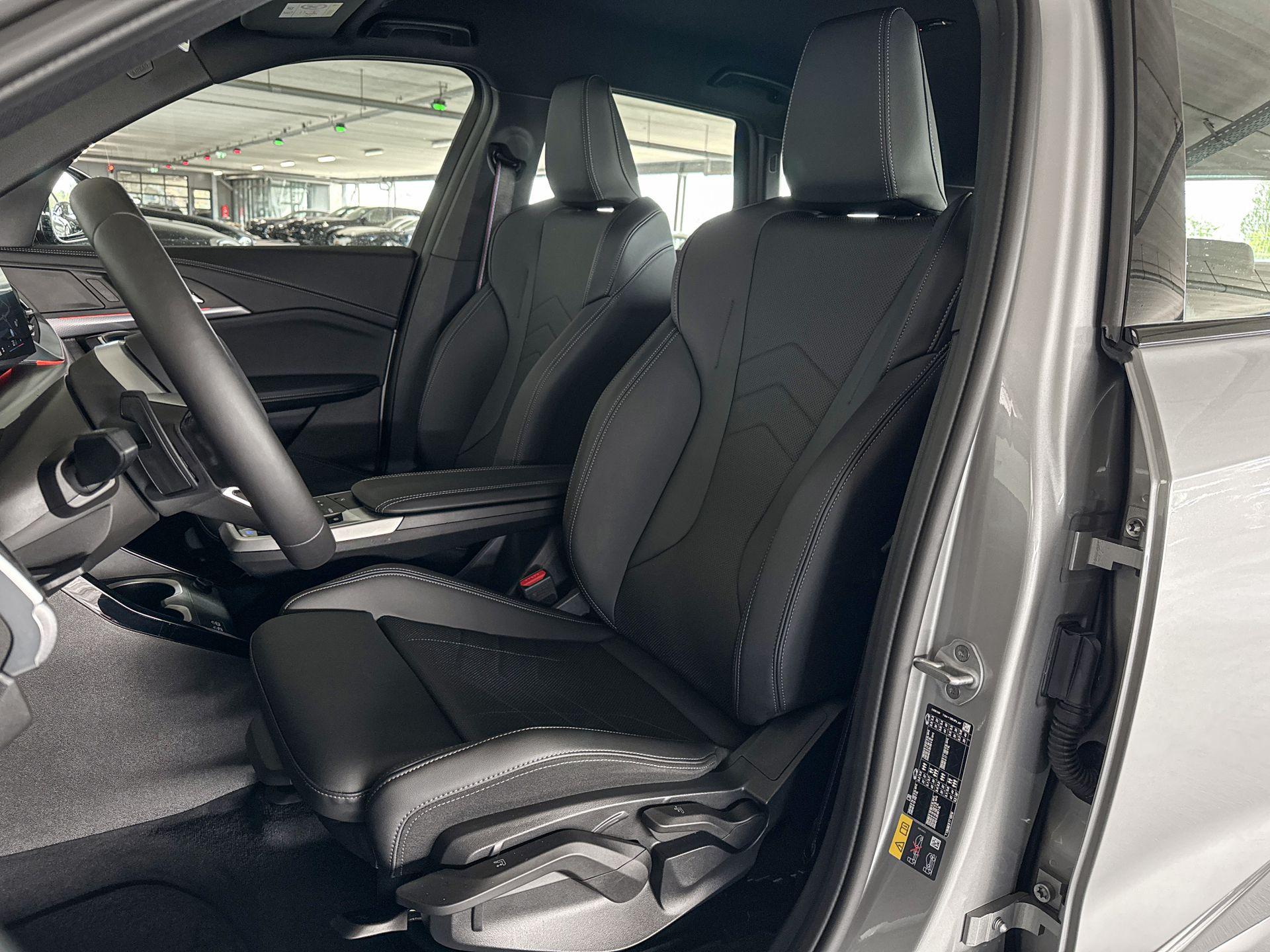 Foto van BMW Ix1 Edrive20