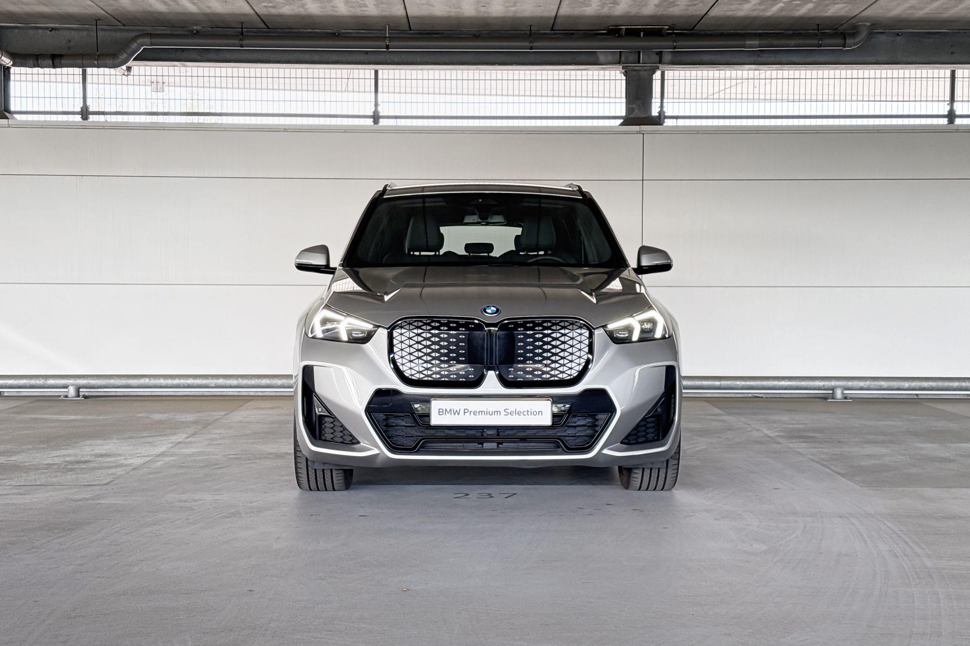 Foto van BMW Ix1 Edrive20