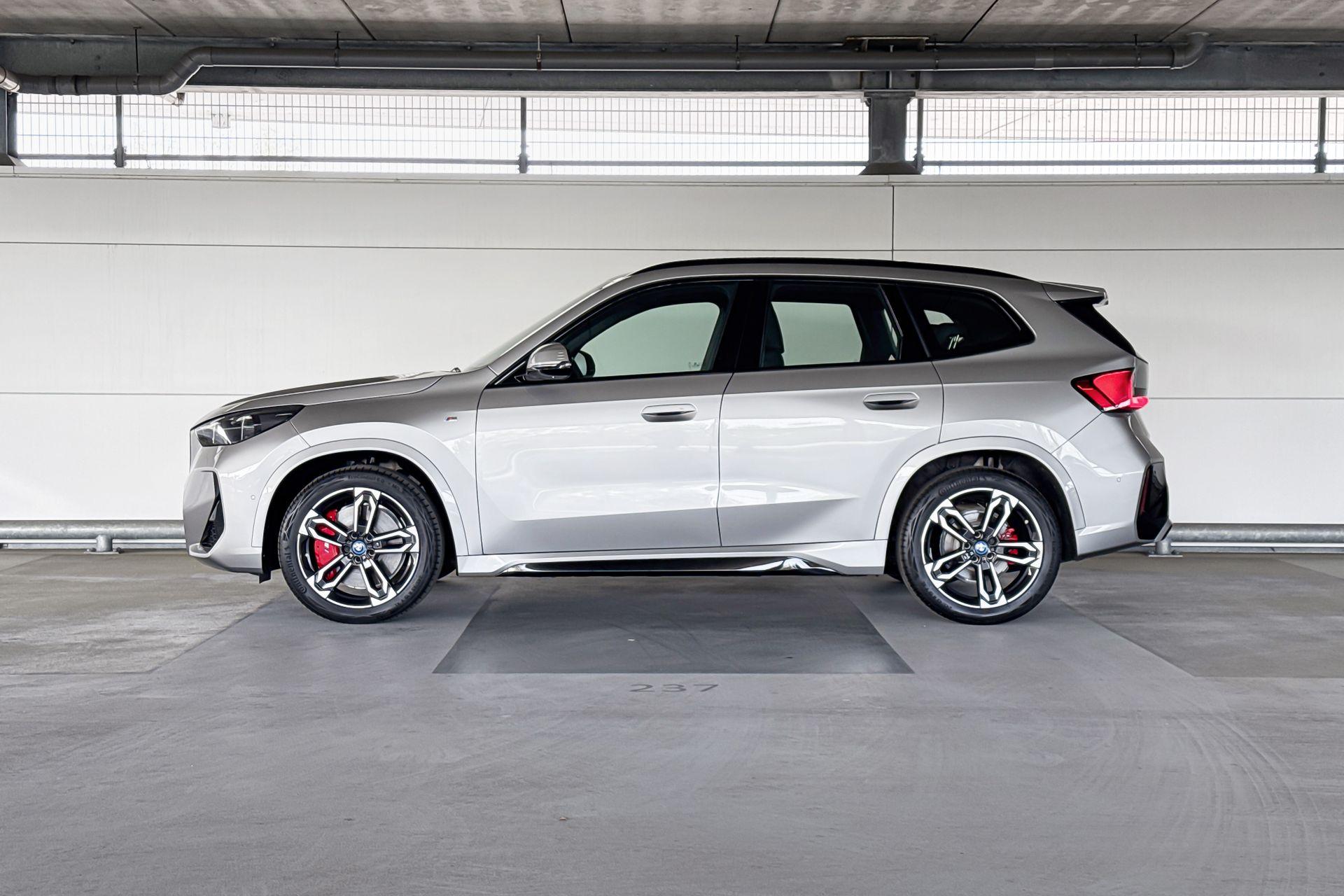 Foto van BMW Ix1 Edrive20
