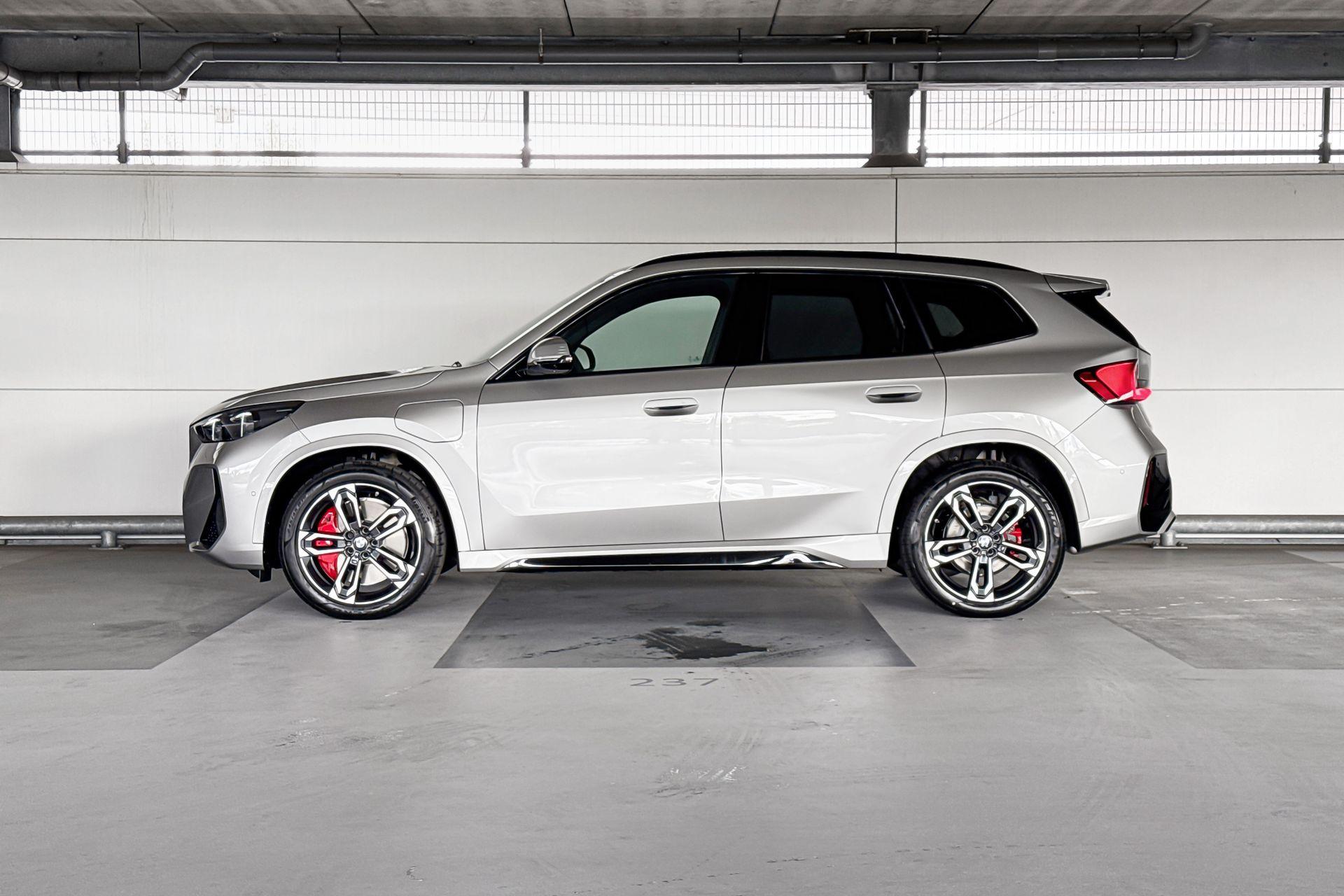 Foto van BMW X1 Xdrive25e