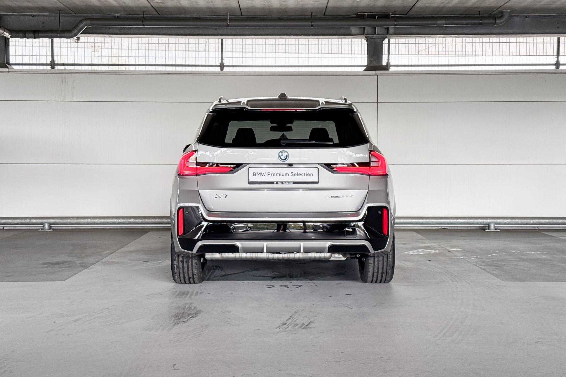 Foto van BMW X1 Xdrive25e