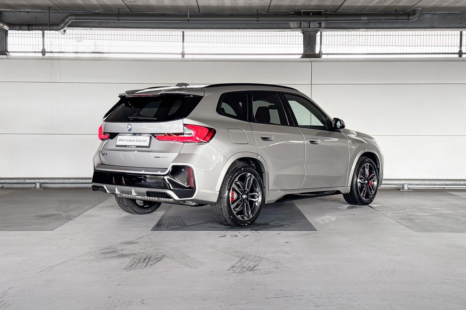 Foto van BMW X1 Xdrive25e