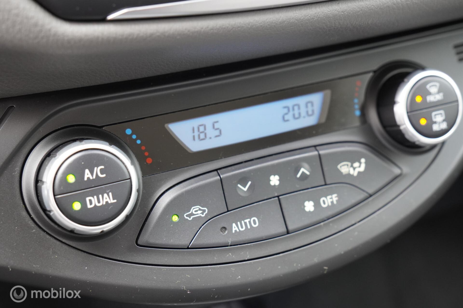 Foto van Toyota Toyota Yaris Hybrid