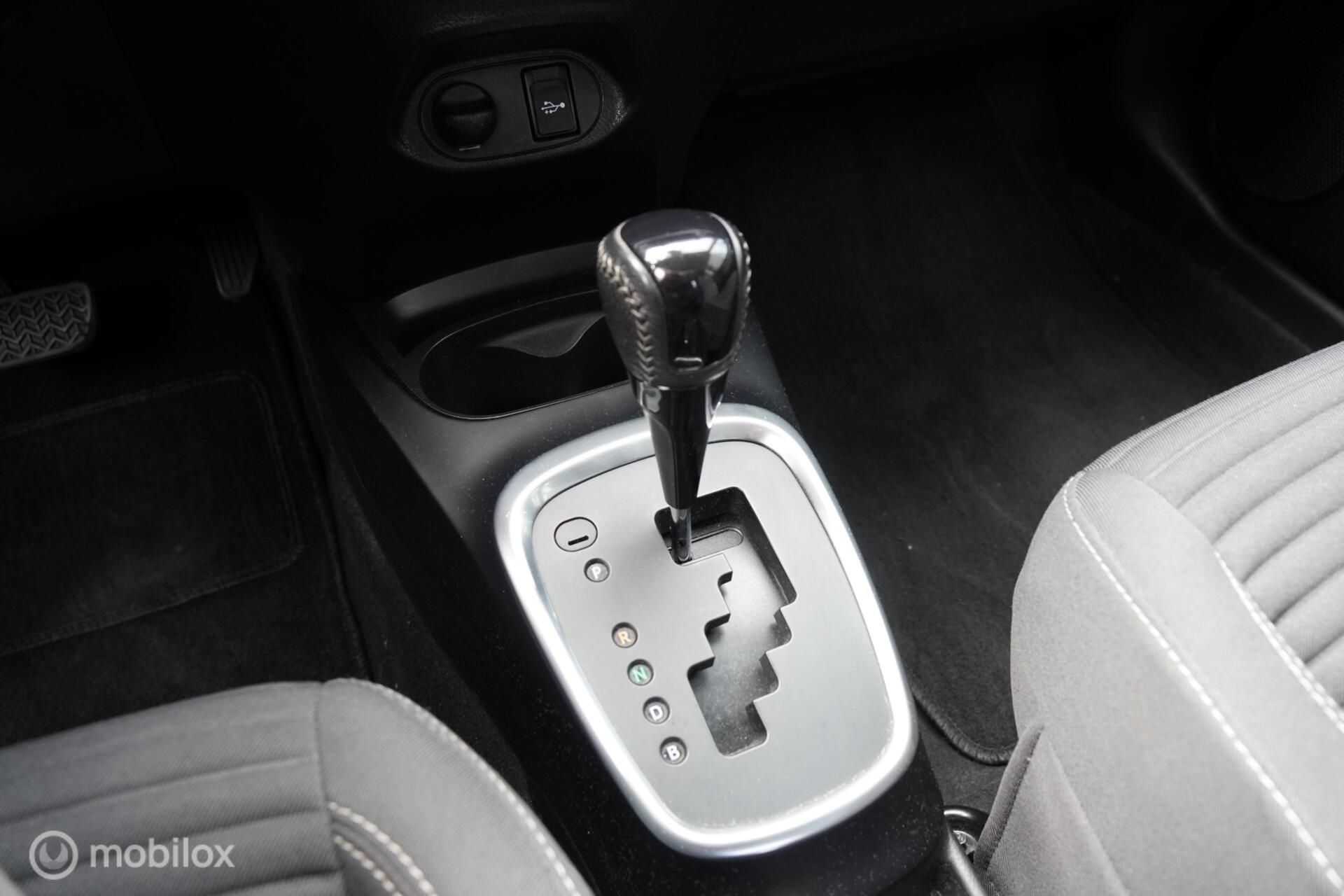 Foto van Toyota Toyota Yaris Hybrid