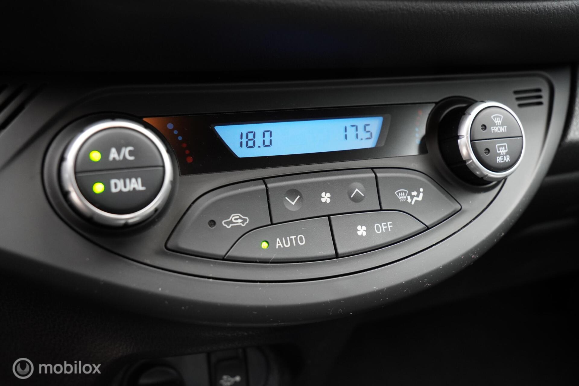 Foto van Toyota Toyota Yaris Hybrid