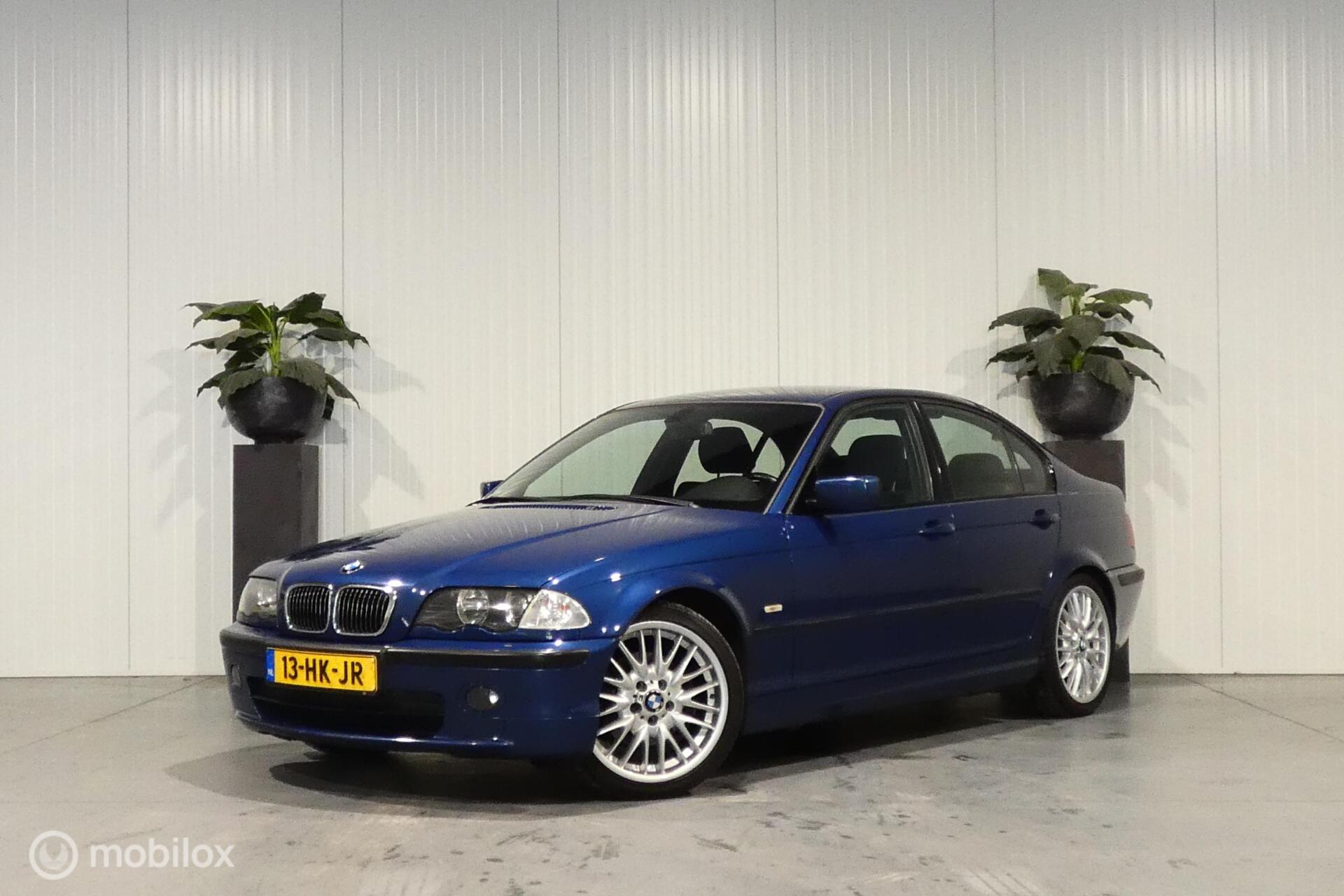BMW 3er Reihe 325i 2001 - voorkant
