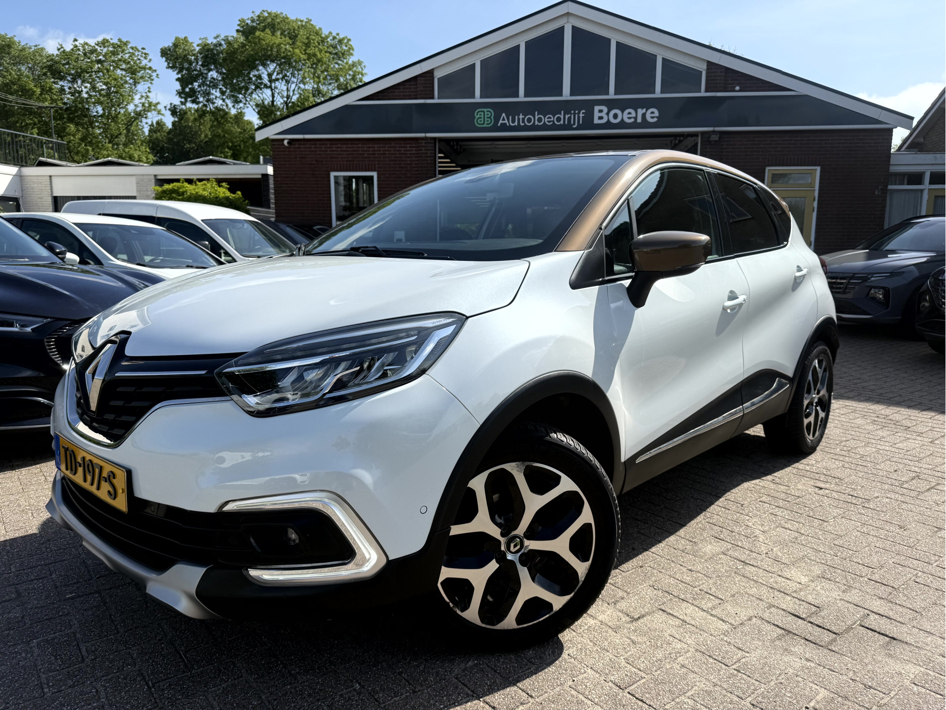 Renault Captur 0.9 TCe Intens 2018 - voorkant