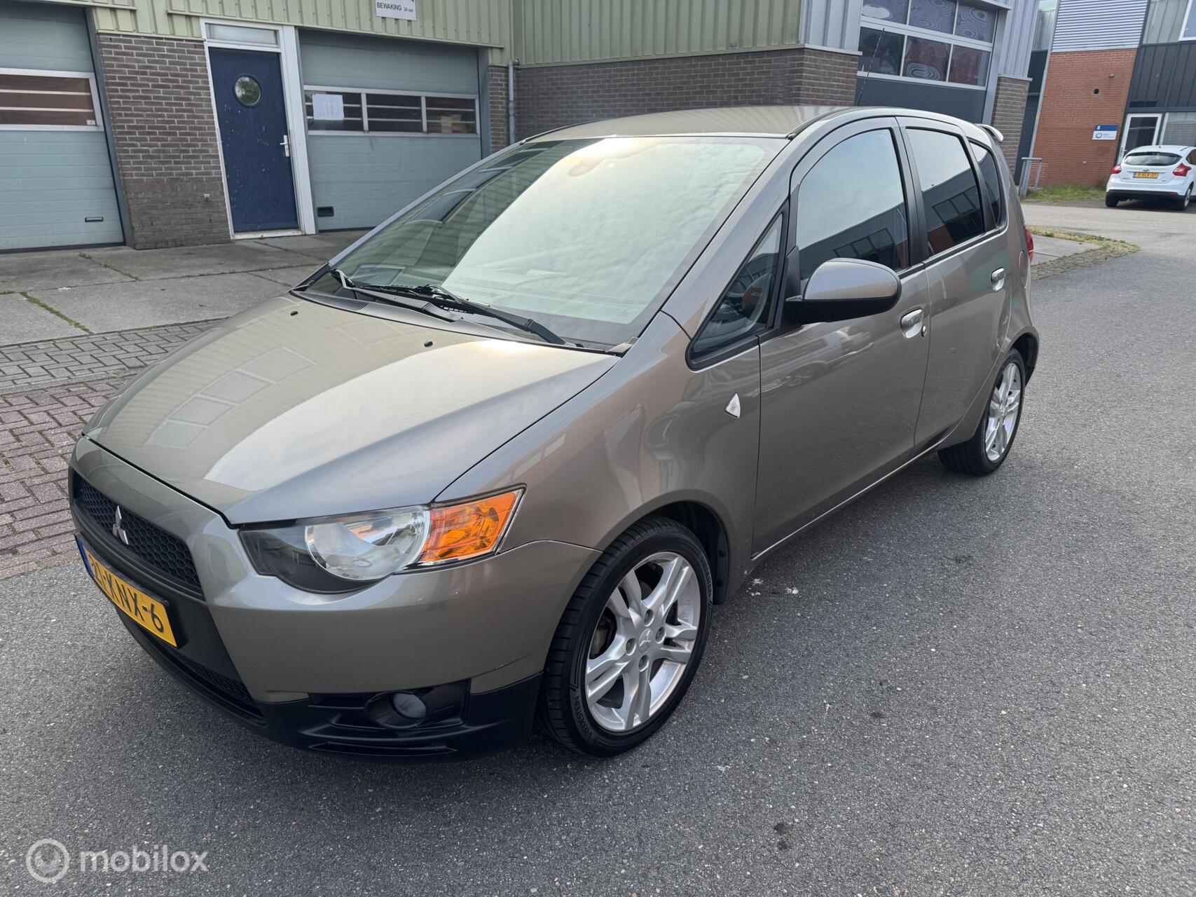 Foto van MITSUBISHI MITSUBISHI COLT