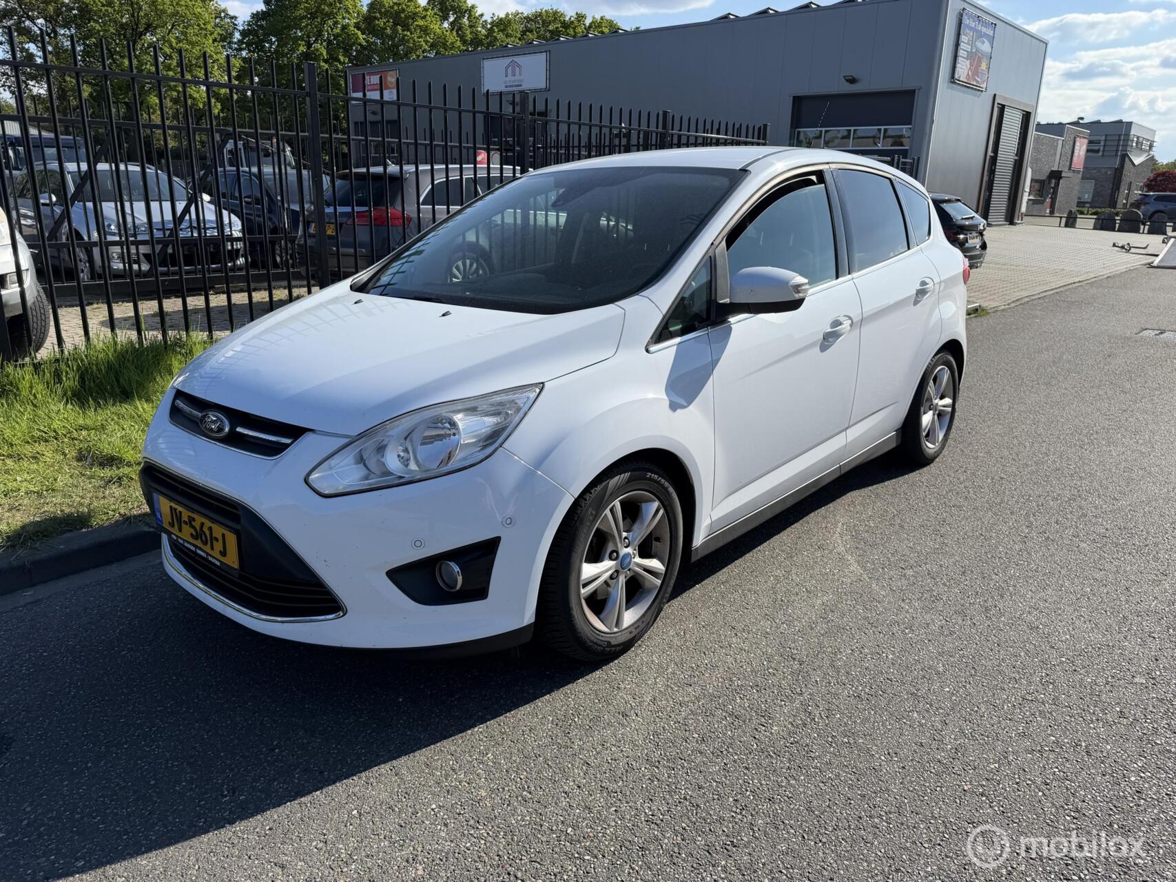 Ford C-max 1.0 Lease Titanium riem is vervangen 2013 - voorkant