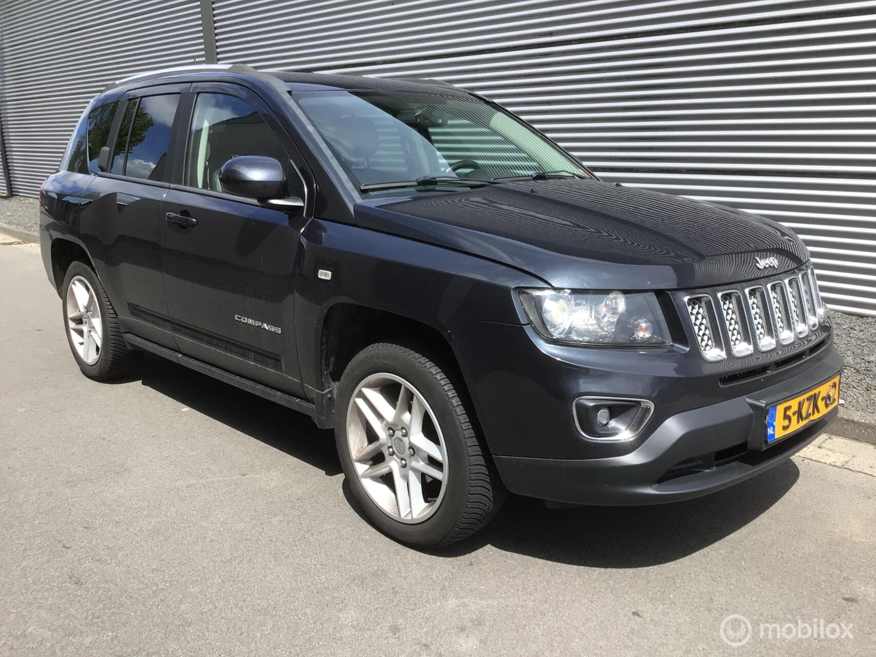 Foto van JEEP COMPASS