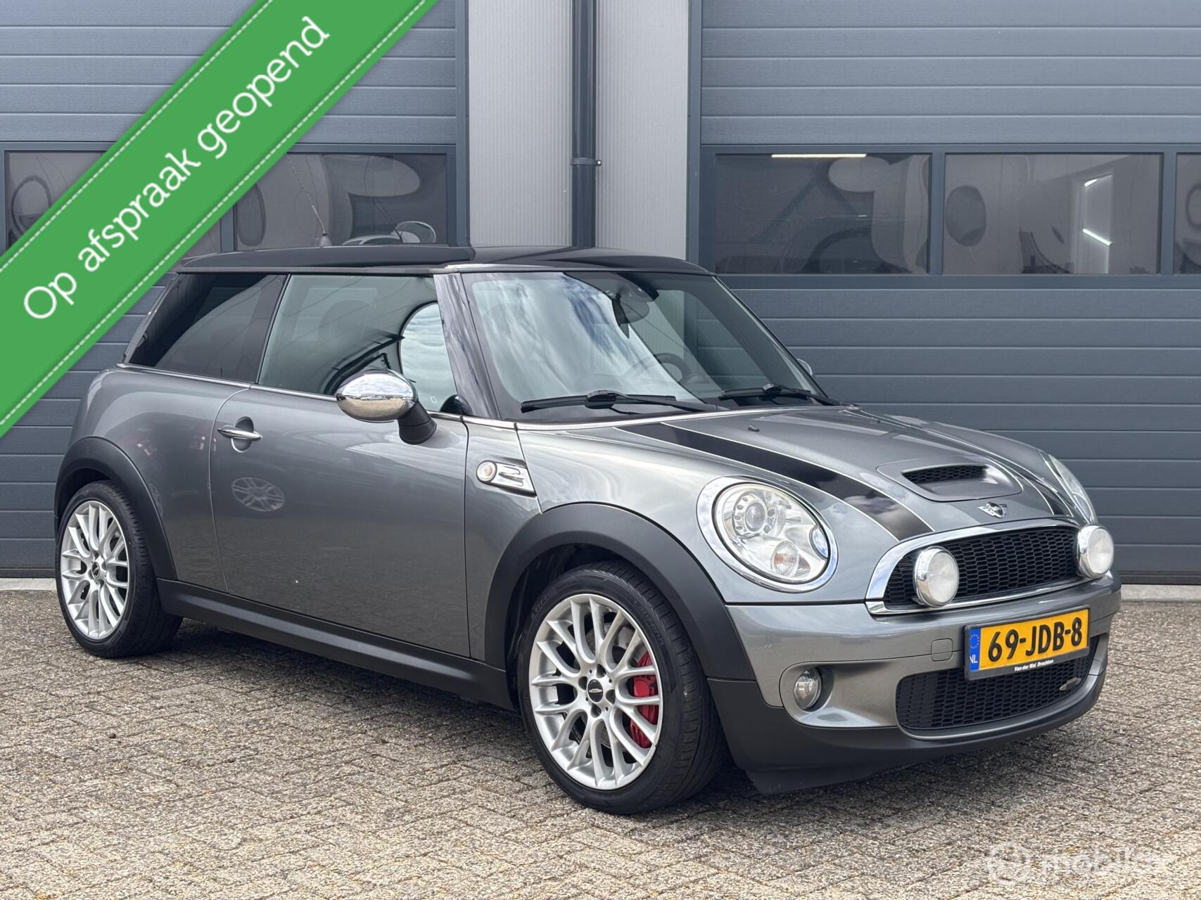 Foto van MINI MINI JOHN COOPER WORKS