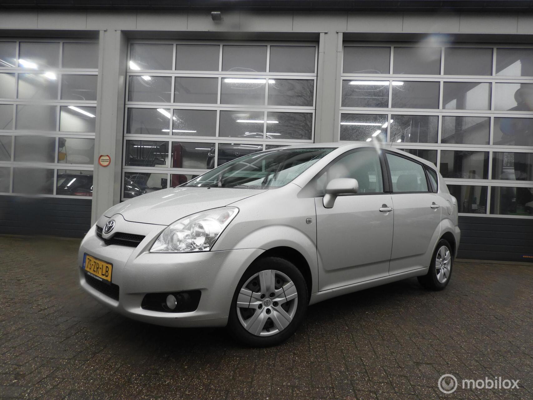 Foto van TOYOTA TOYOTA COROLLA VERSO