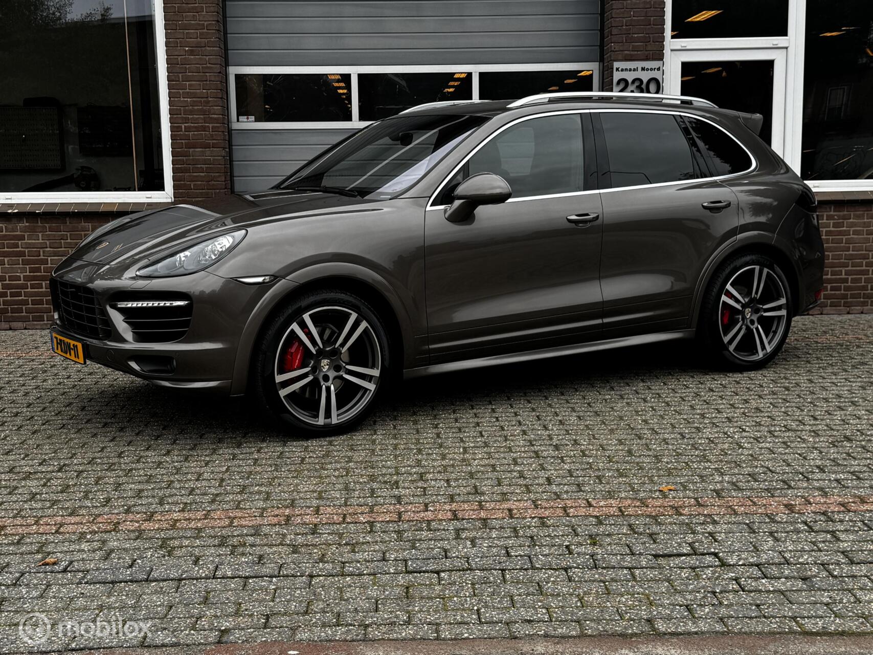 Foto van PORSCHE CAYENNE GTS