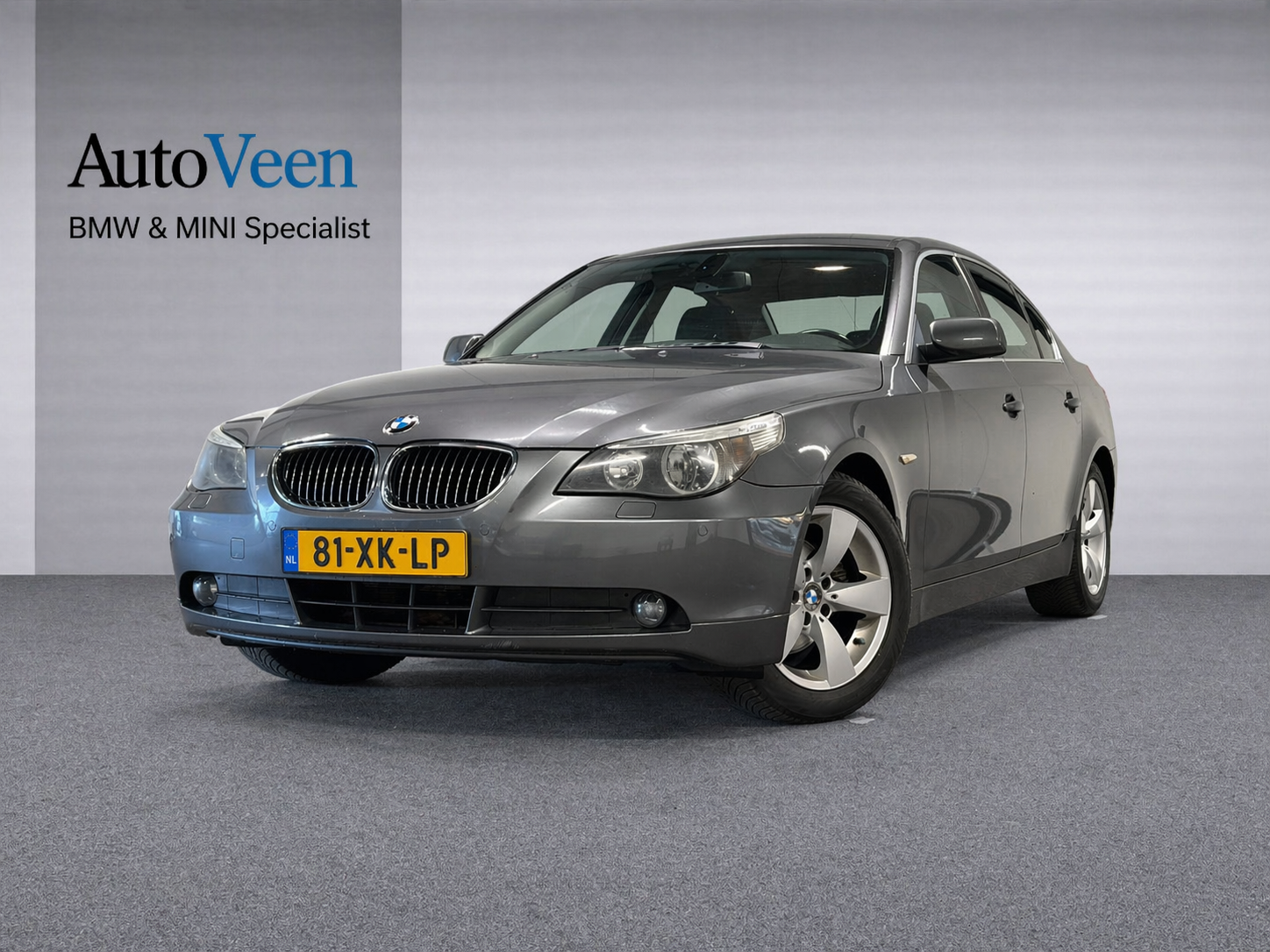 BMW 5er Reihe 523i Business Line (PARKEERSENSOREN, GOED ONDERHOUDEN, CRUISE, AIRCO) 2007 - voorkant
